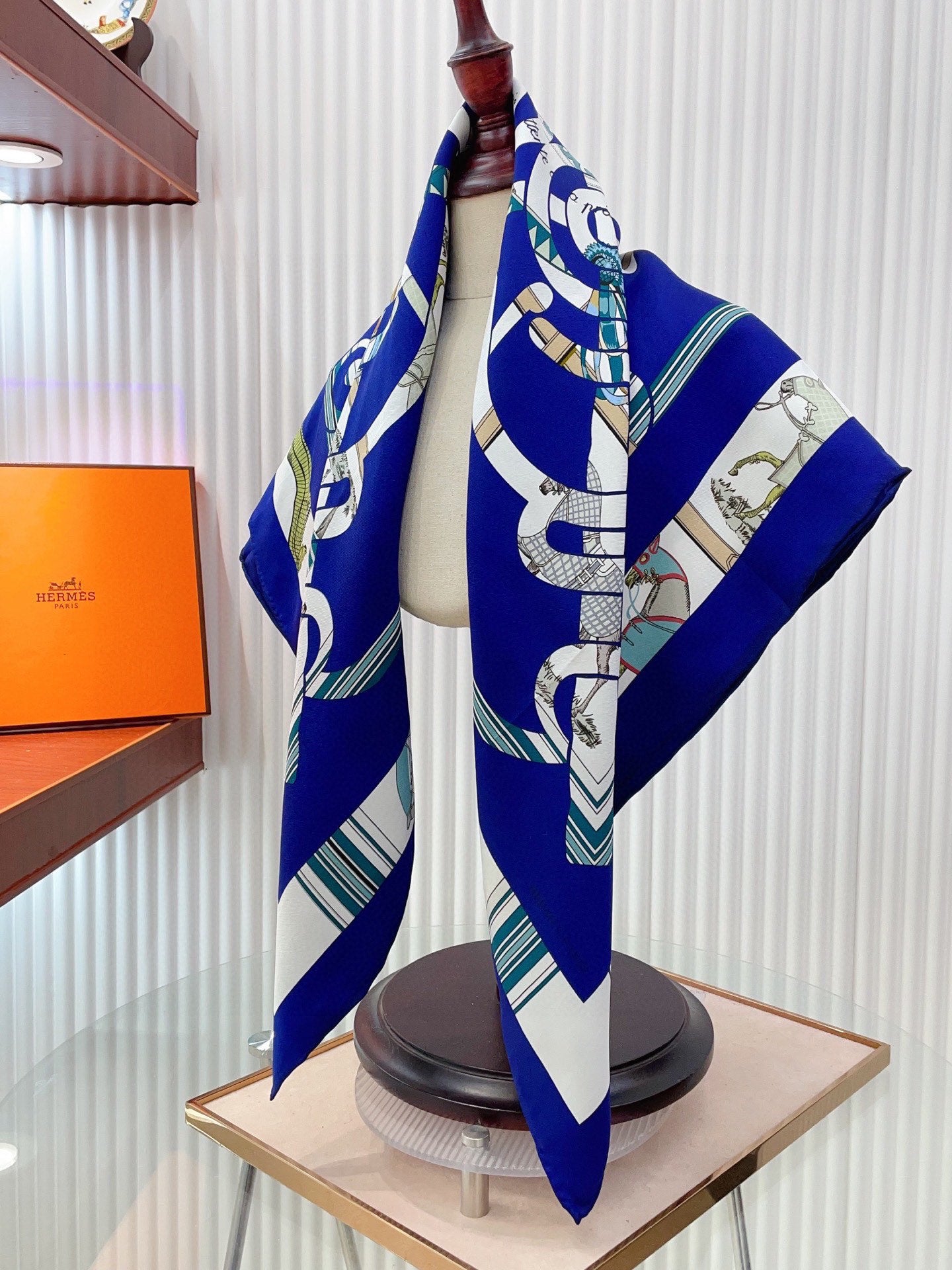 小愛款-18姆米雙面同色 90cm*90cm 真絲方巾