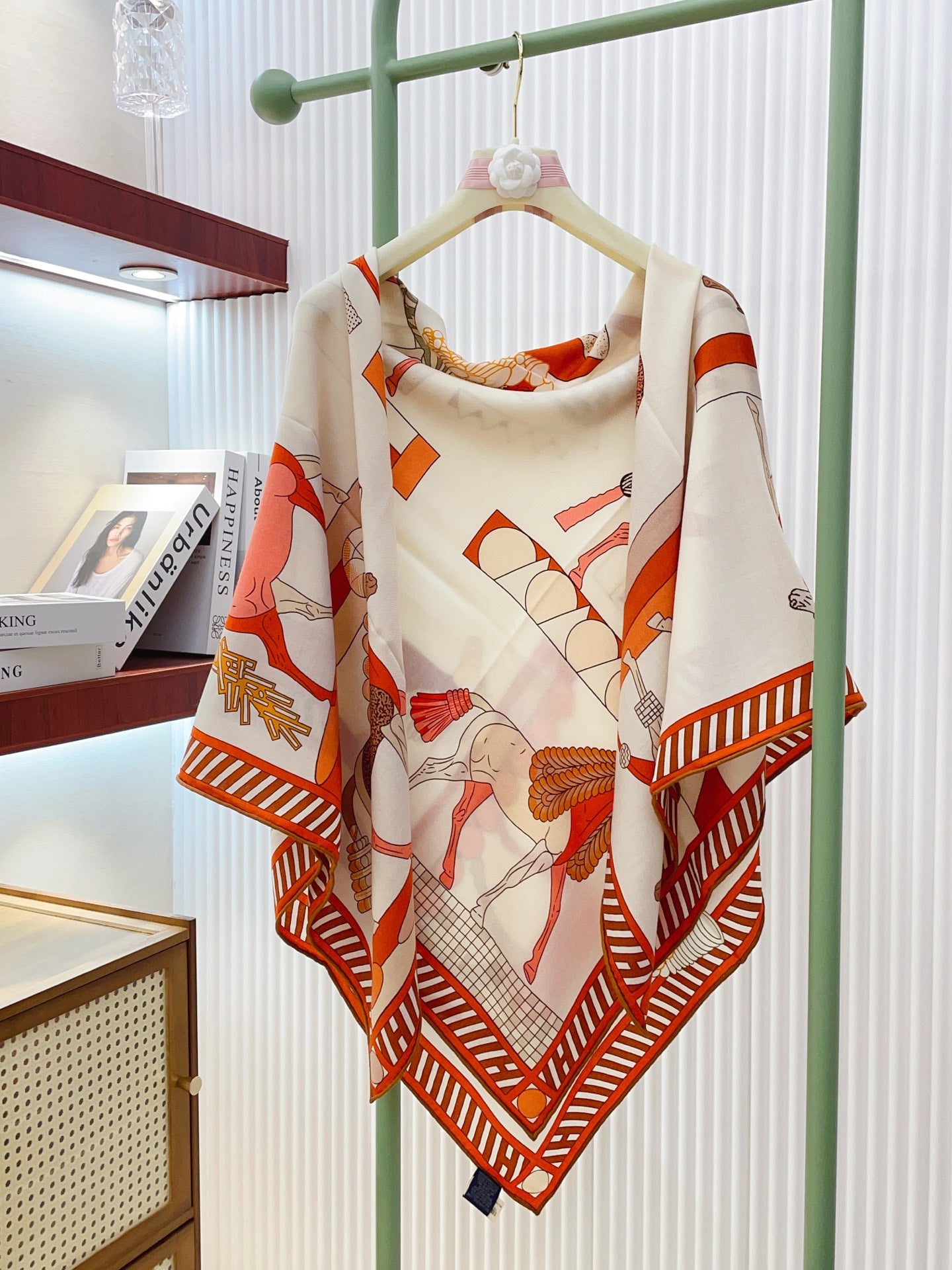 小愛款-雙面同色絲毛 140cm*140cm 70%羊絨+30％真絲