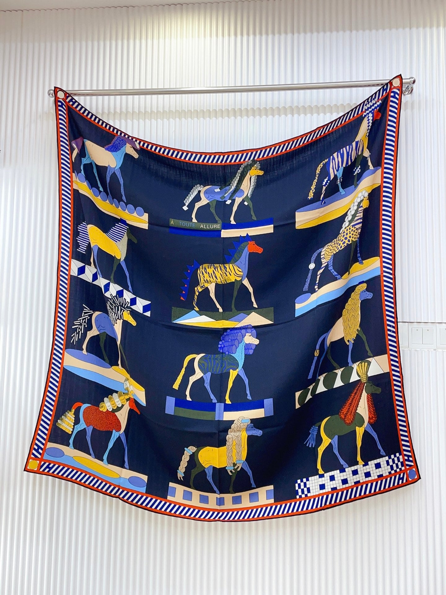 小愛款-雙面同色絲毛 140cm*140cm 70%羊絨+30％真絲