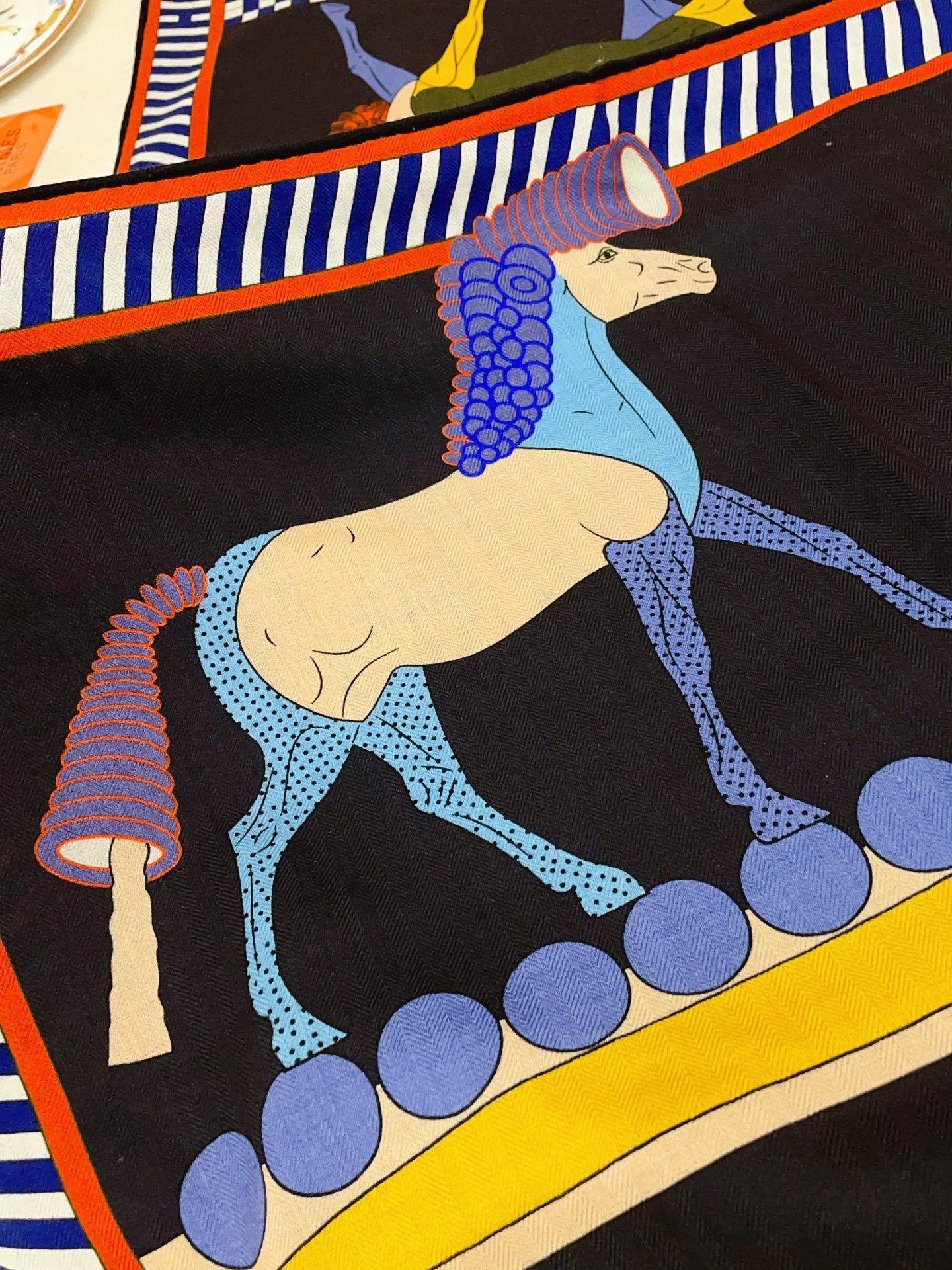 小愛款-雙面同色絲毛 140cm*140cm 70%羊絨+30％真絲
