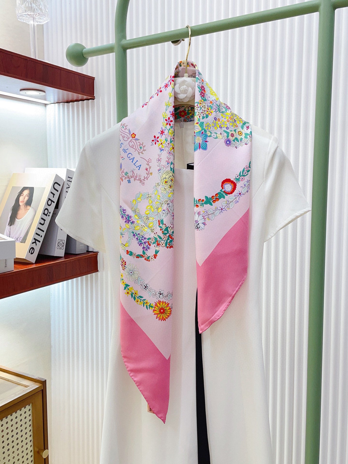 小愛款-18姆米雙面同色 斜紋真絲 90cm*90cm
