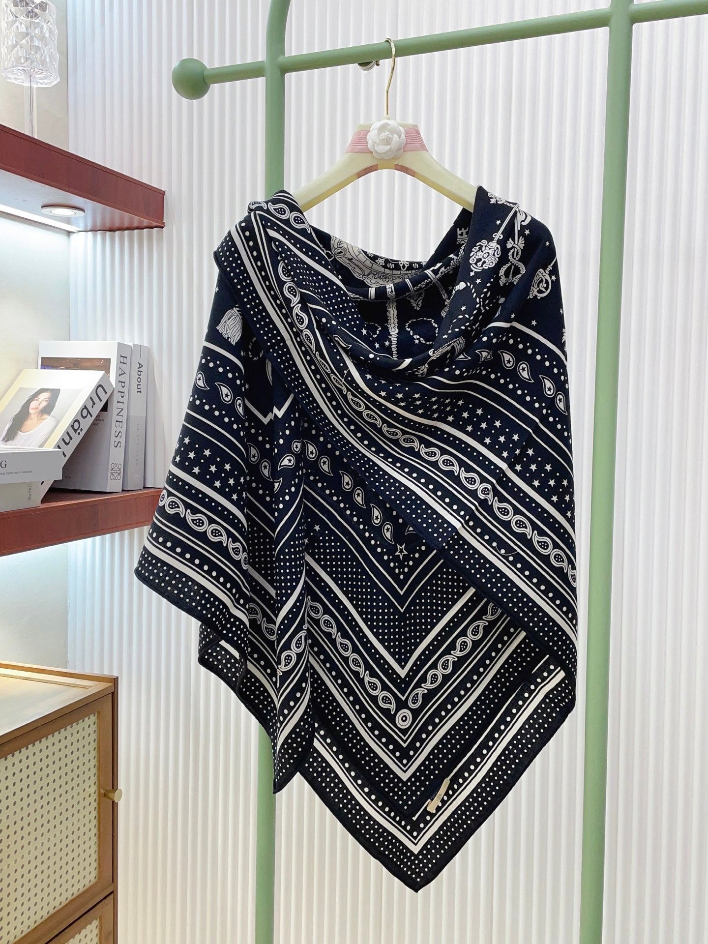 小愛款-雙面同色絲毛 140cm*140cm 羊絨方巾