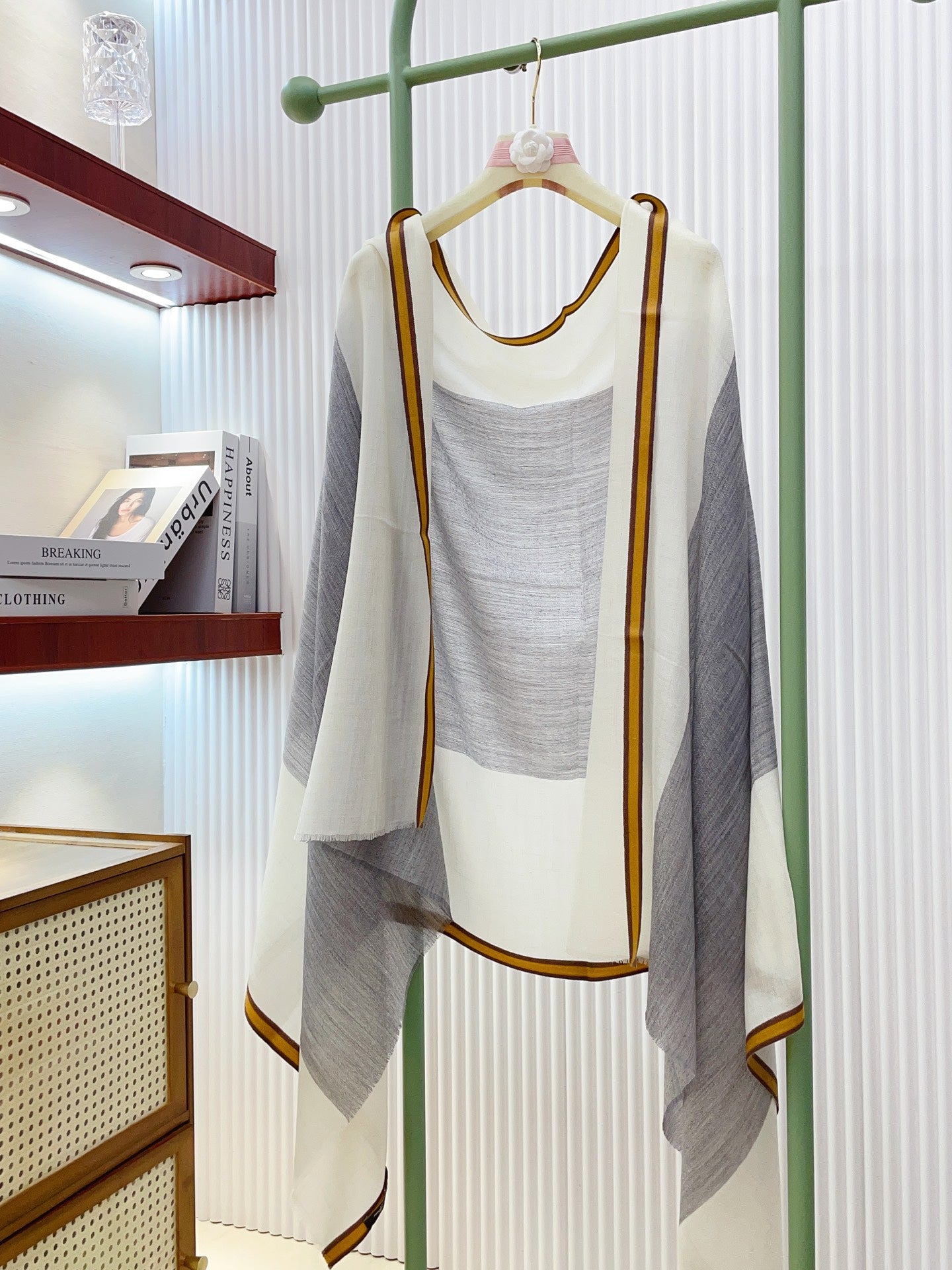 L-Piana-純色條邊長巾 200*100cm 100%進口純羊絨