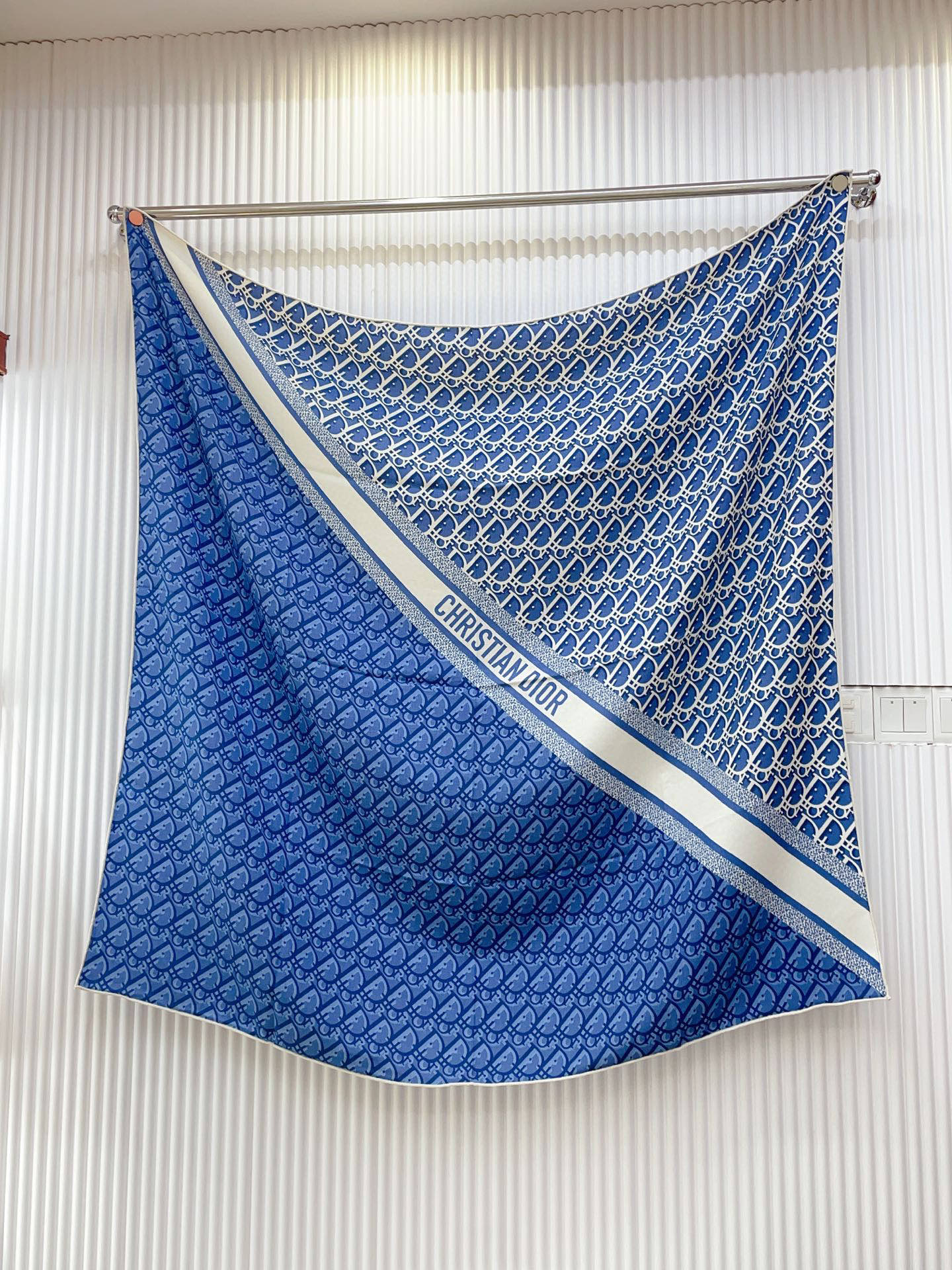 迪D家-雙面同色羊絨方巾 140cm*140cm