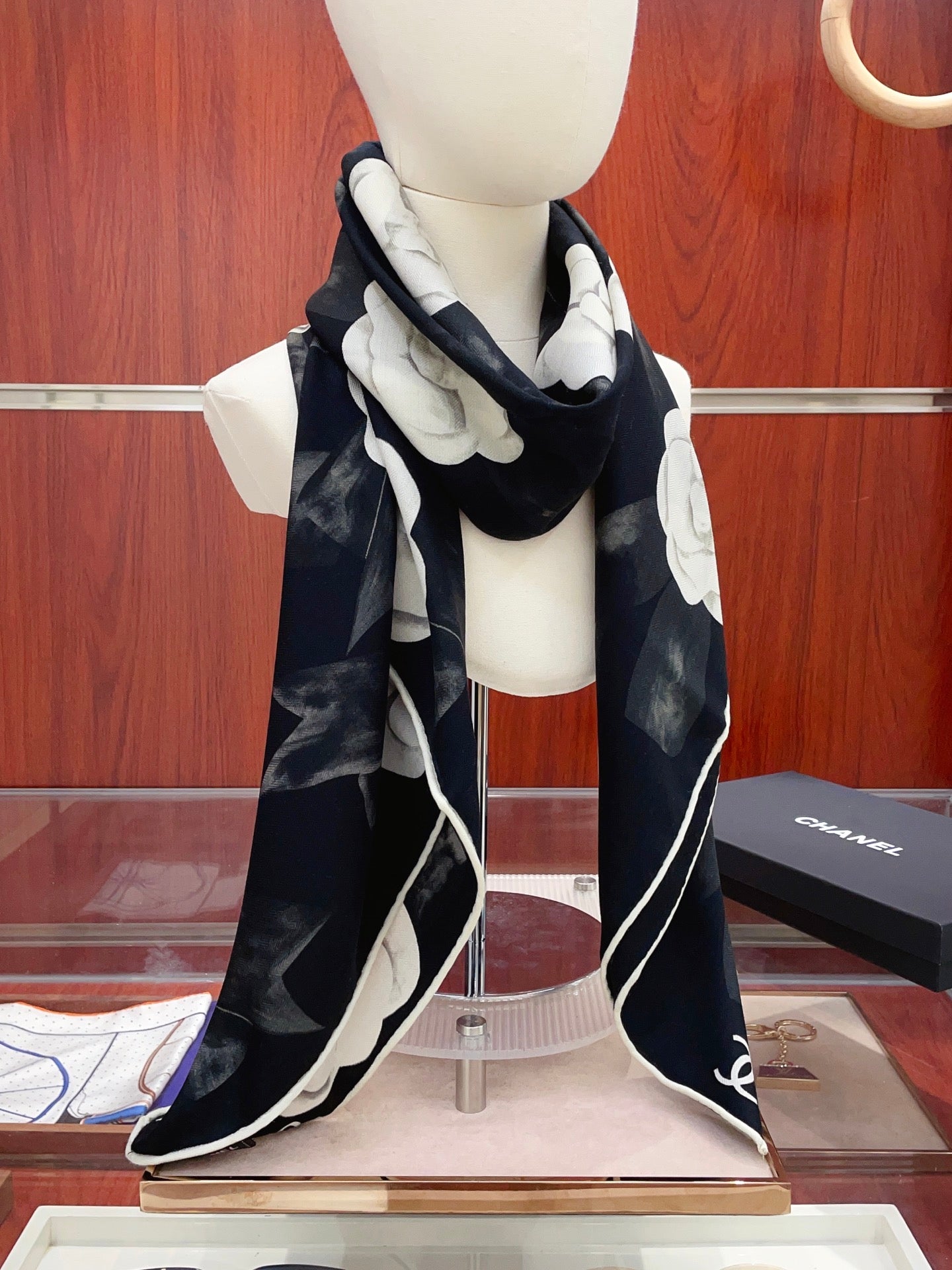 小香家-雙面同色絲毛 140cm*140cm 羊絨方巾