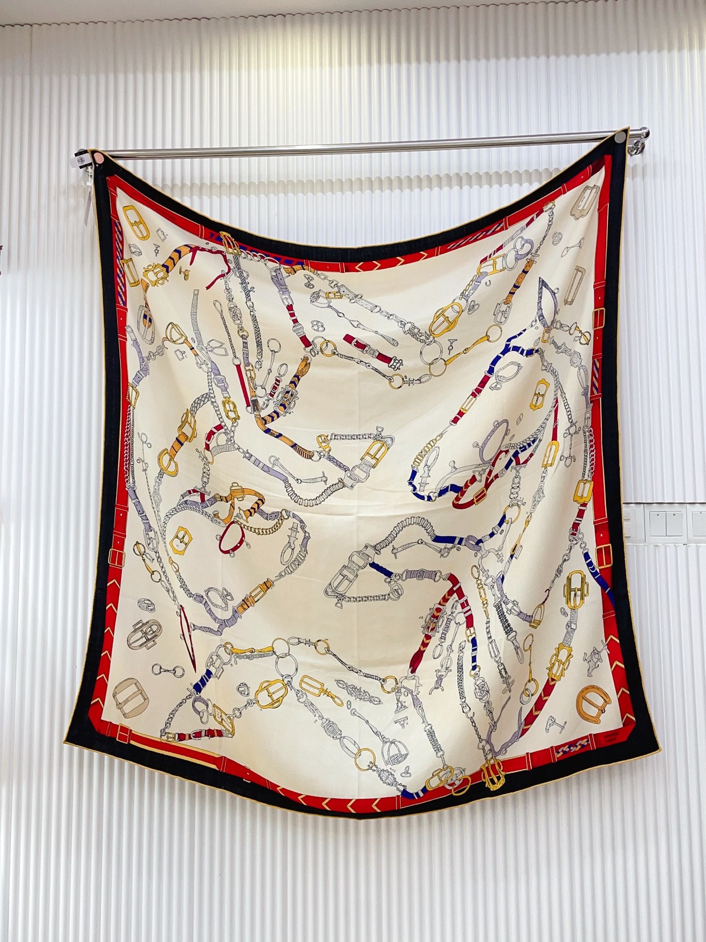 小愛款-雙面同色絲毛 140*140cm 羊絨方巾