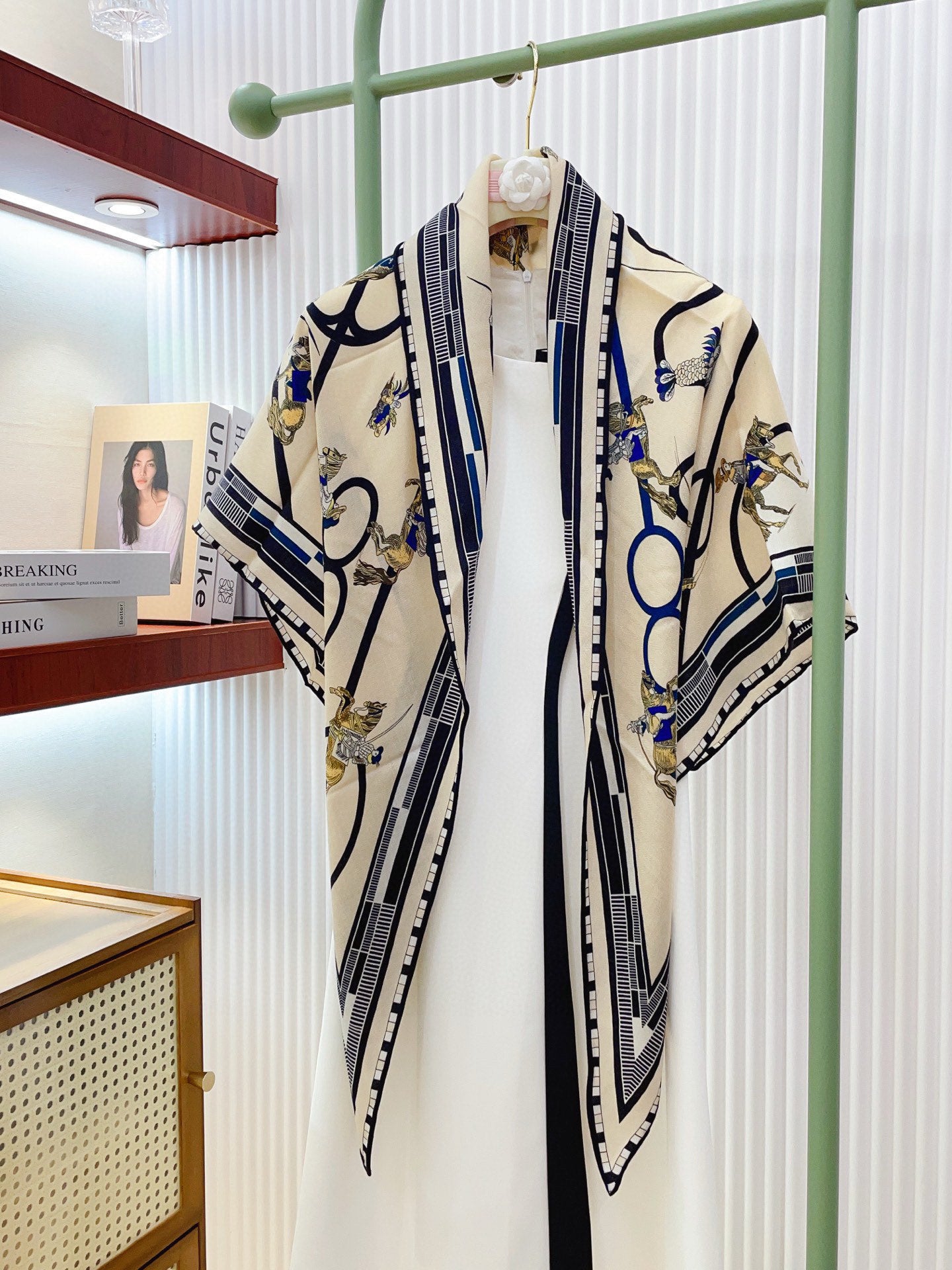 小愛款-加厚絲毛款雙面同色 94*188 多功能三角巾
