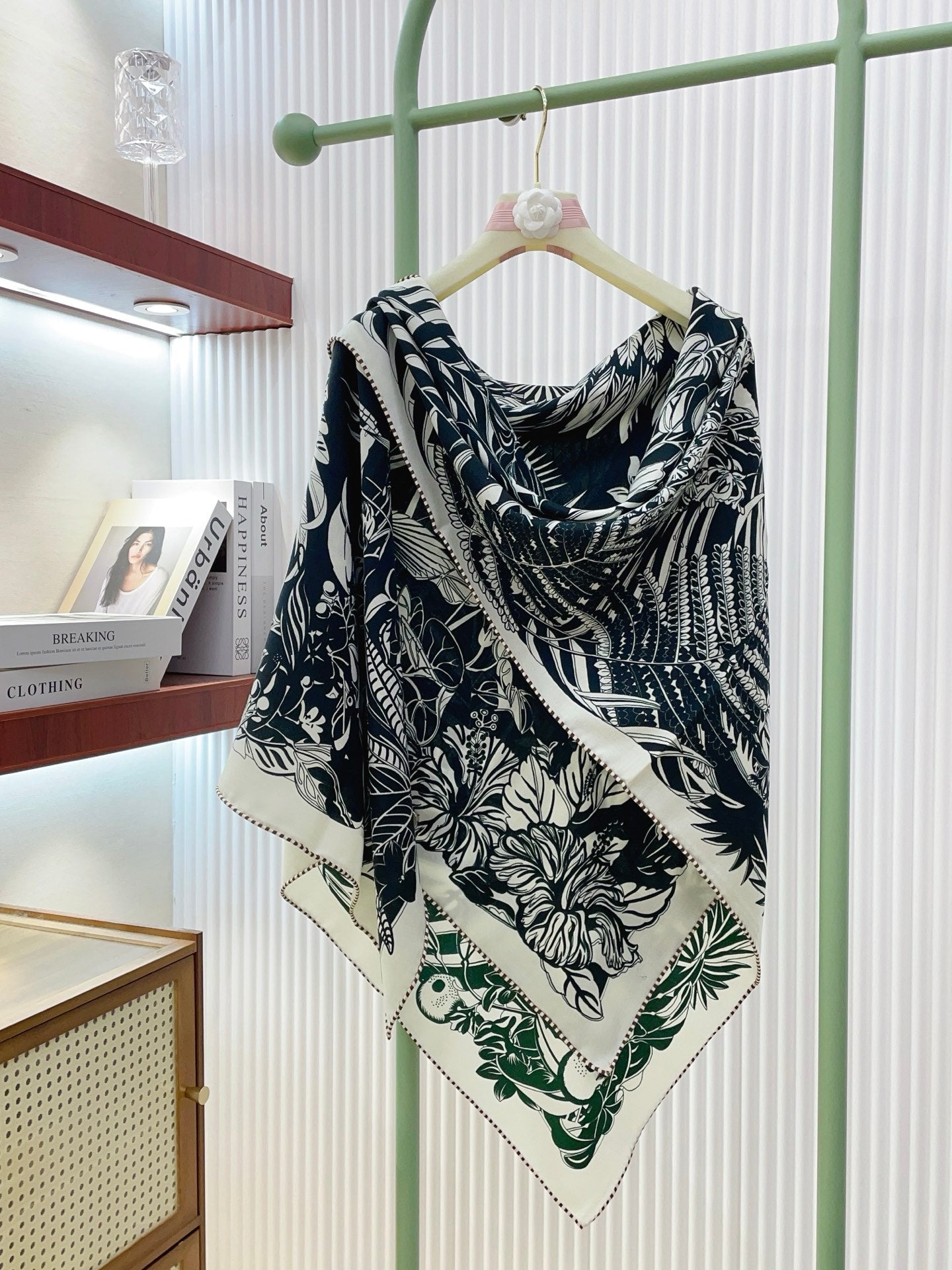 小愛款-雙面異色羊絨方巾 140cm*140cm 70%羊絨+30％真絲