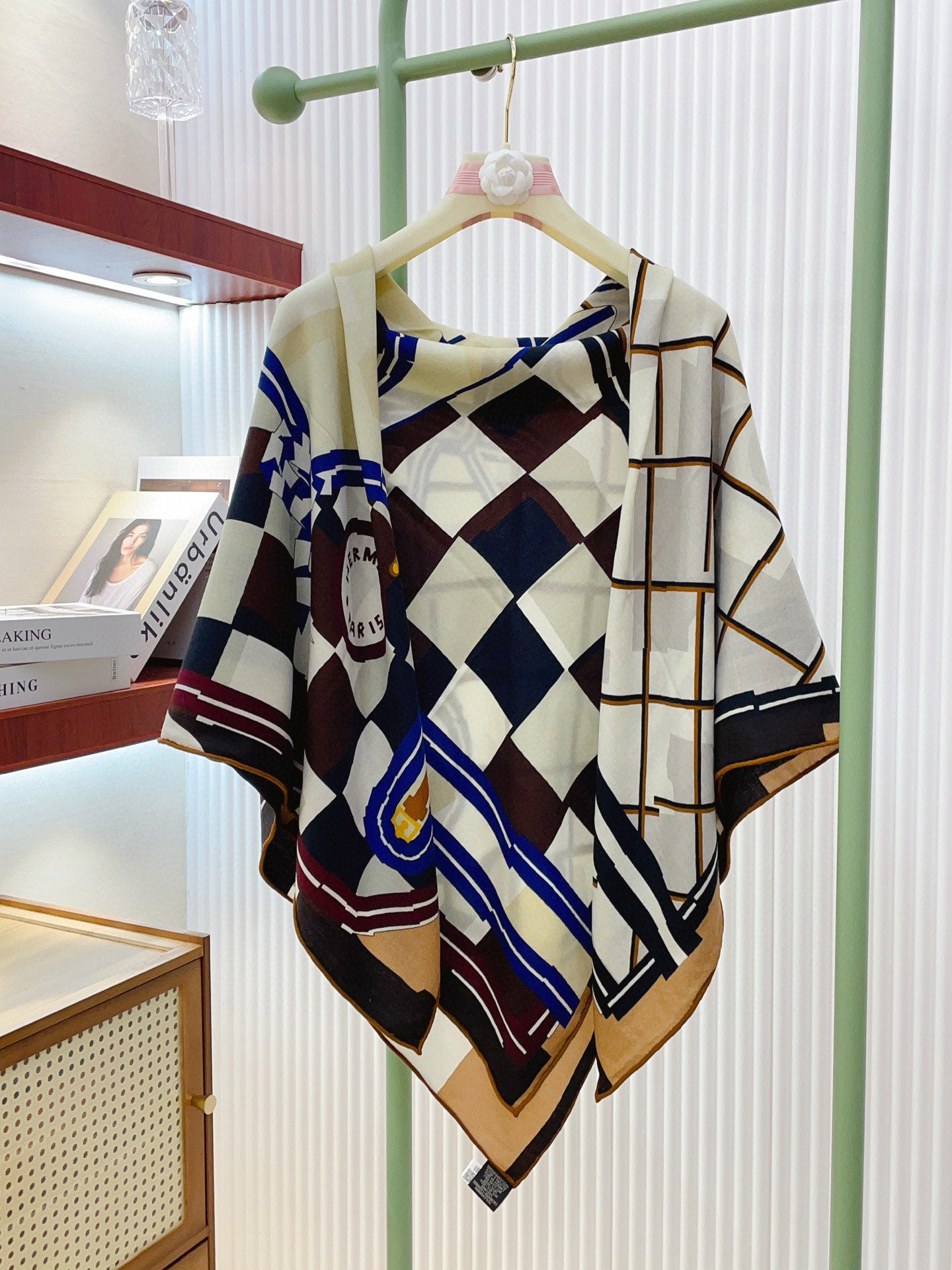 小愛款-雙面同色 140cm*140cm 羊絨方巾
