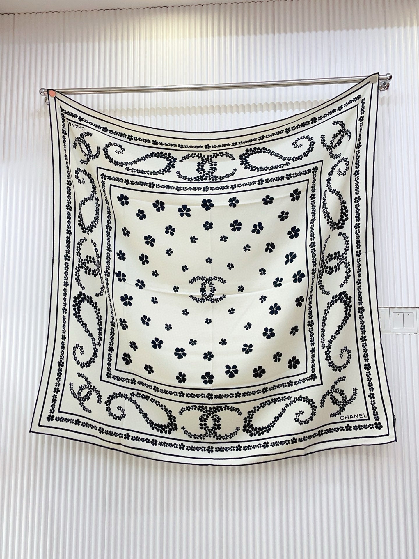 小香家-雙面同色羊絨方巾 140cm*140cm