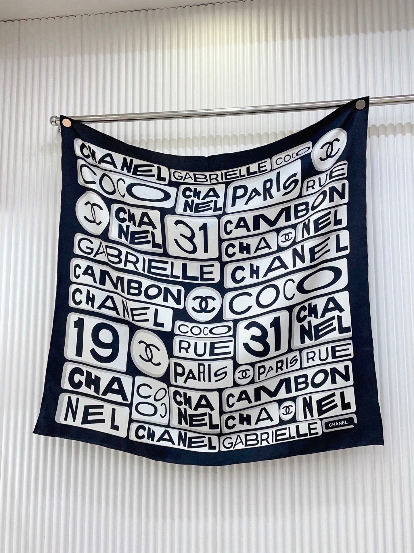 小香家-18姆米雙面同色 90x90cm 100%斜紋真絲