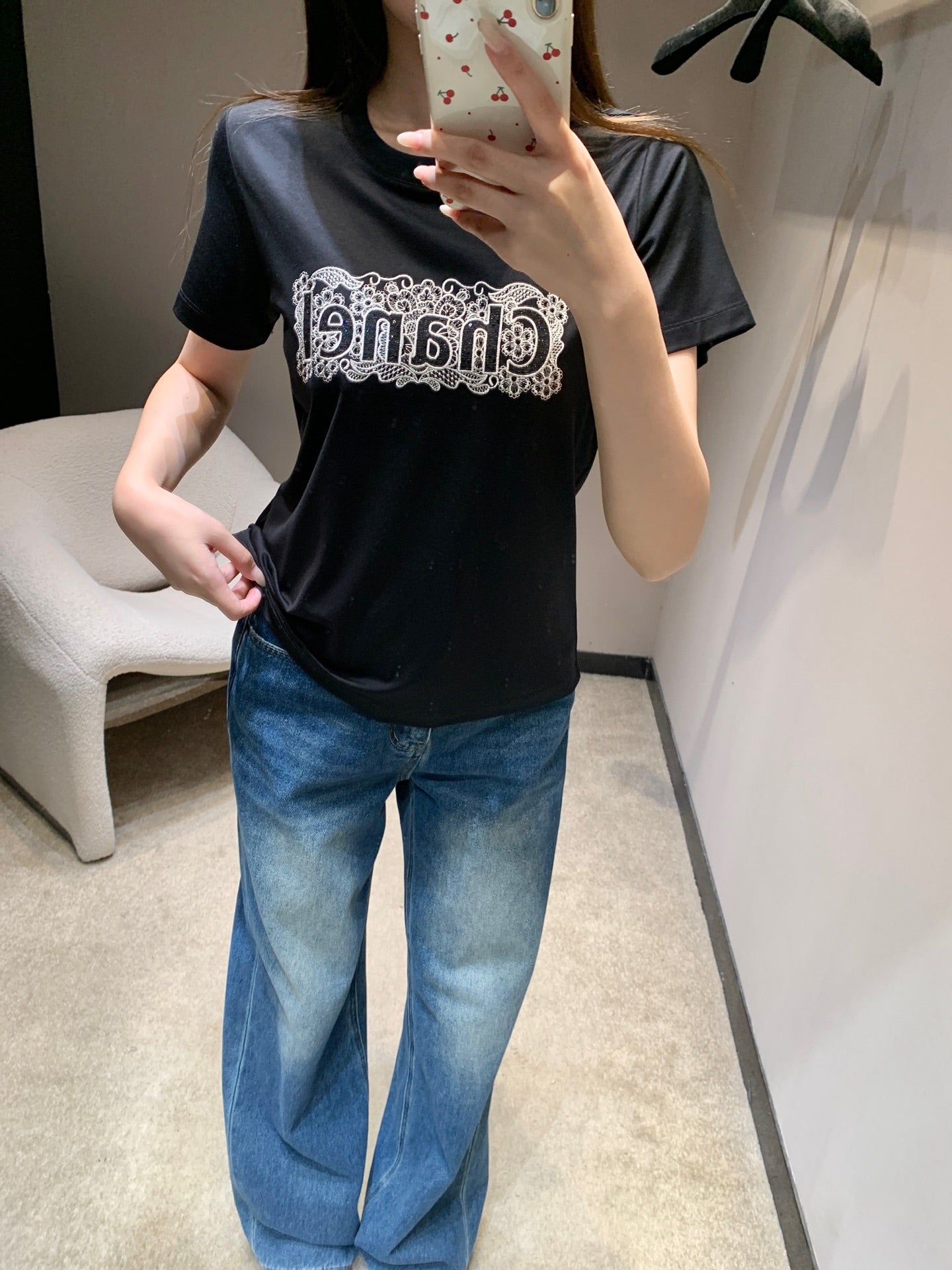 小香家-26早春新款字母刺繡T 白色