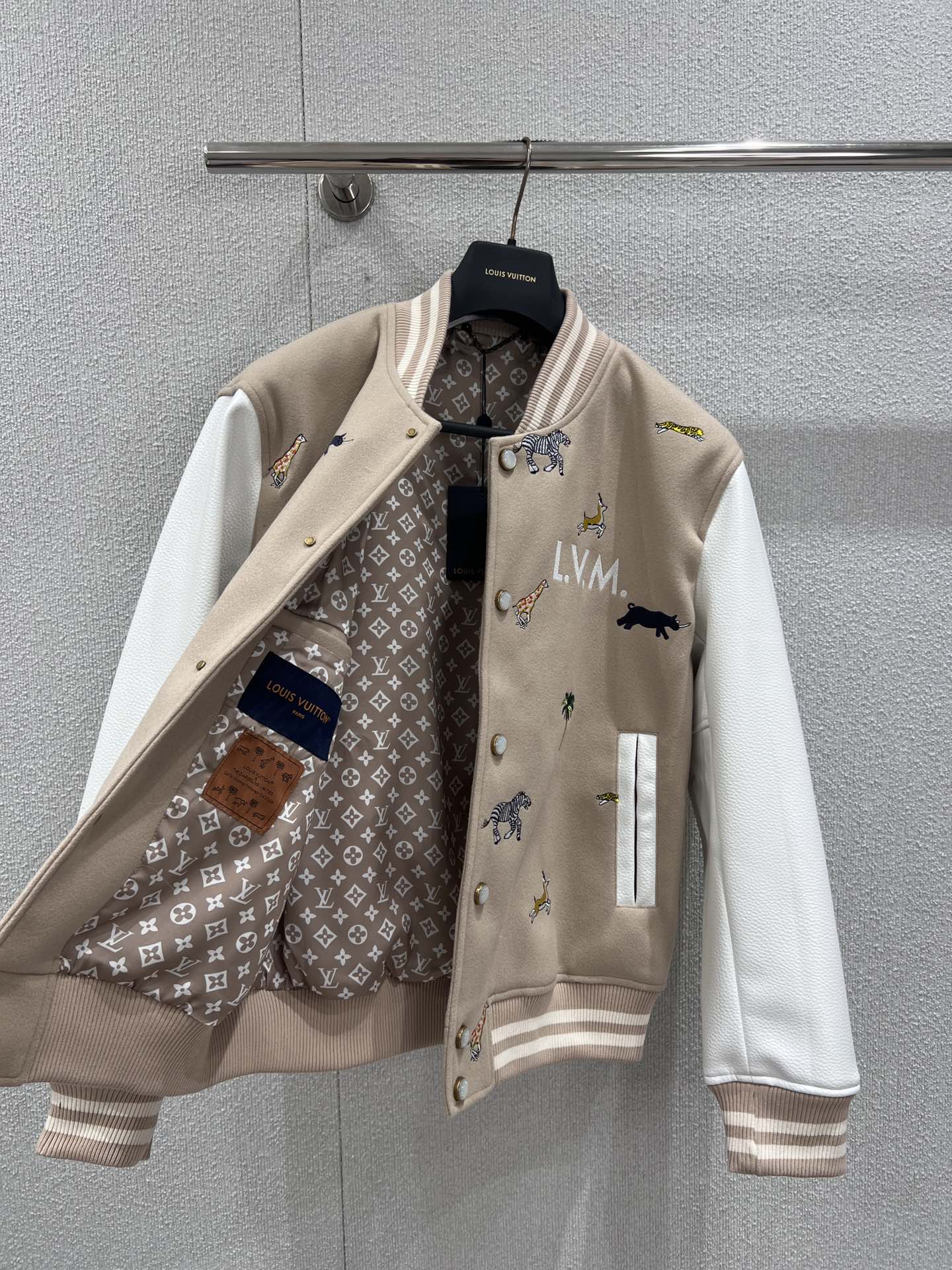 路L家-刺繡棒球外套