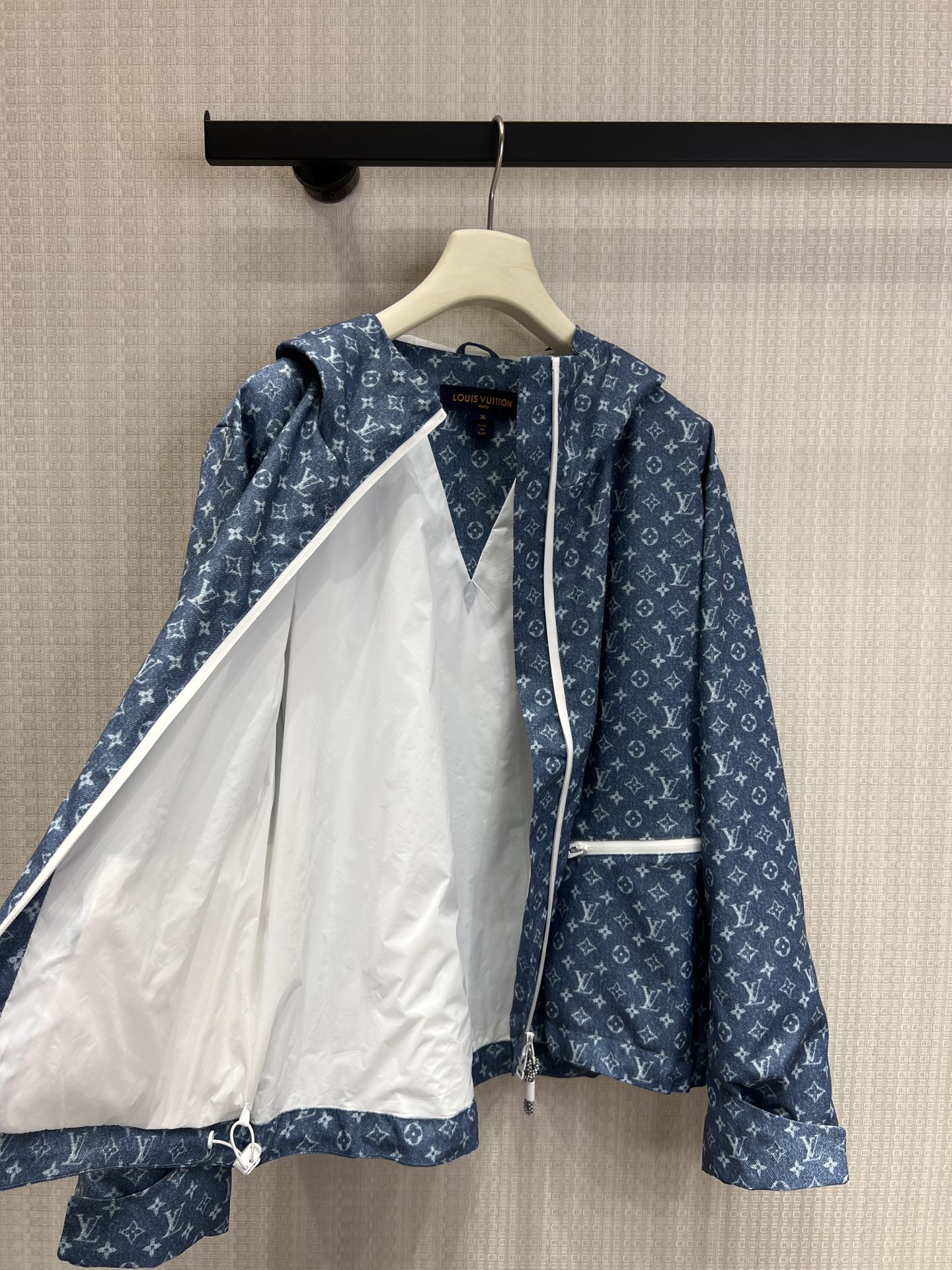 路L家-老花印花連帽風衣外套 藍色