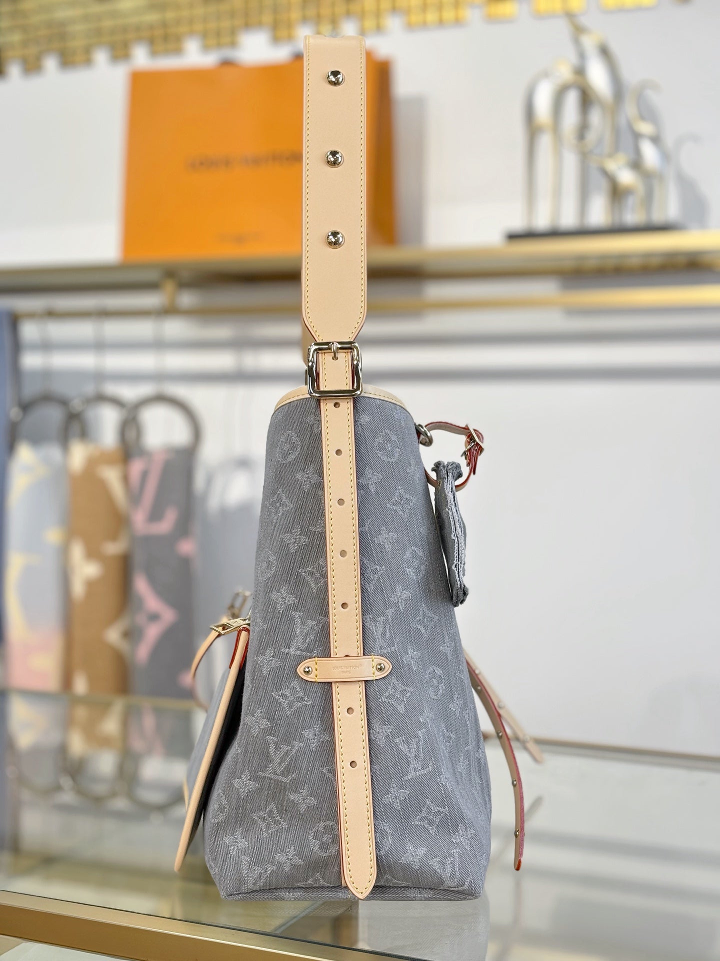 路L家M13289-CARRYALL 手袋包-中型 牛仔灰色