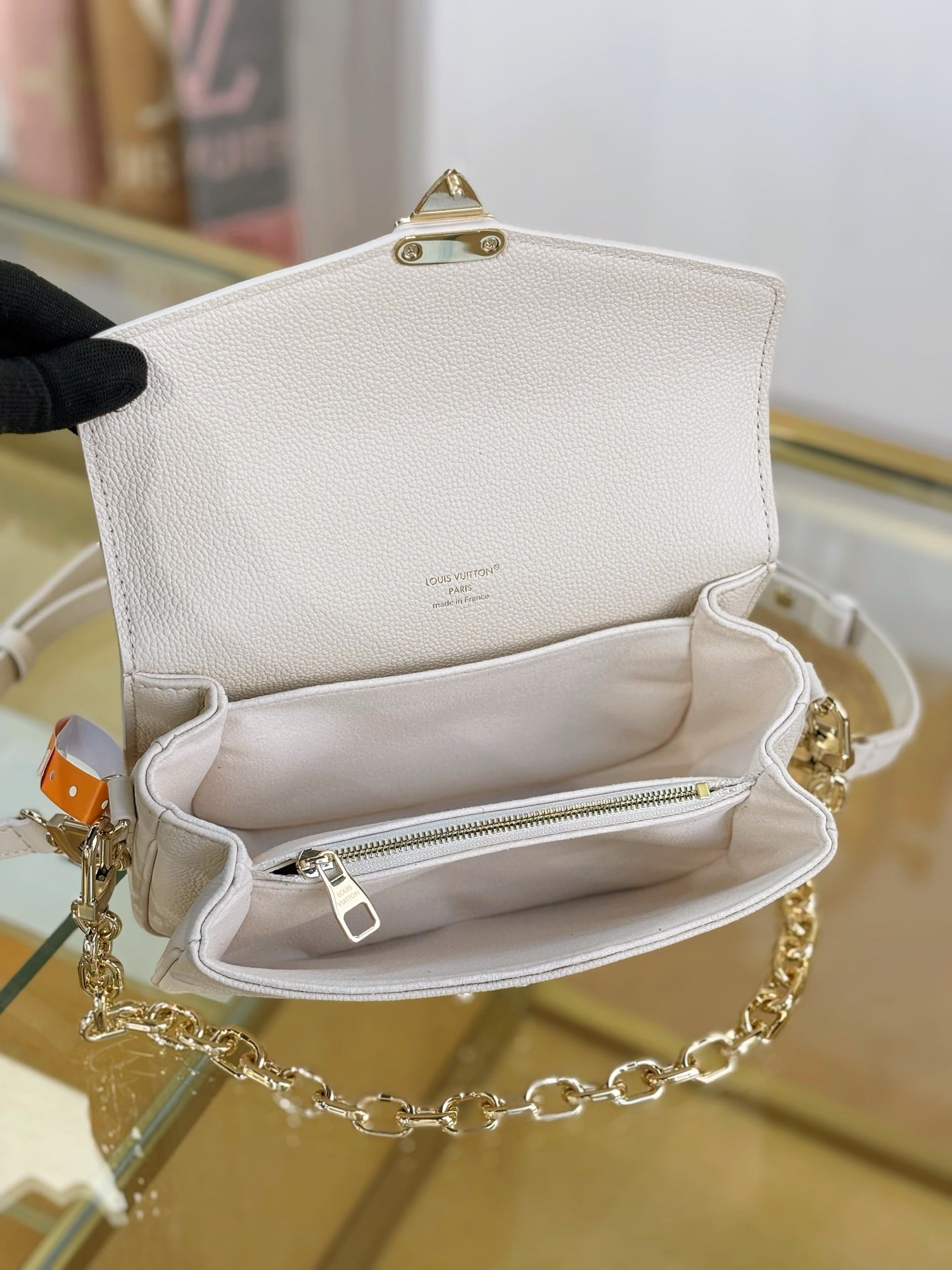 路L家-M25682 POCHETTE MÉTIS EAST WEST 手袋包-