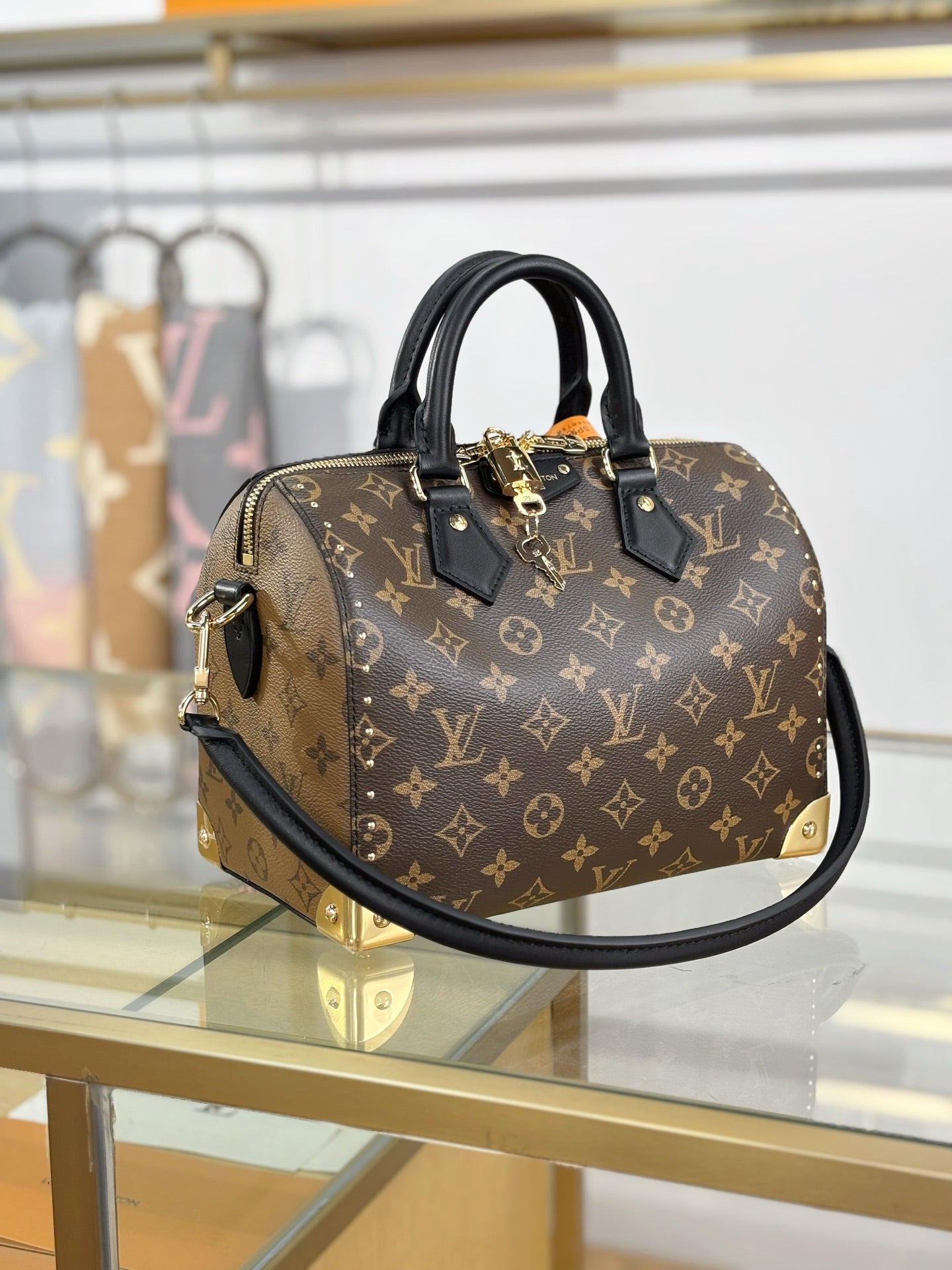 路L家-M26181 SPEEDY TRUNK 25手袋