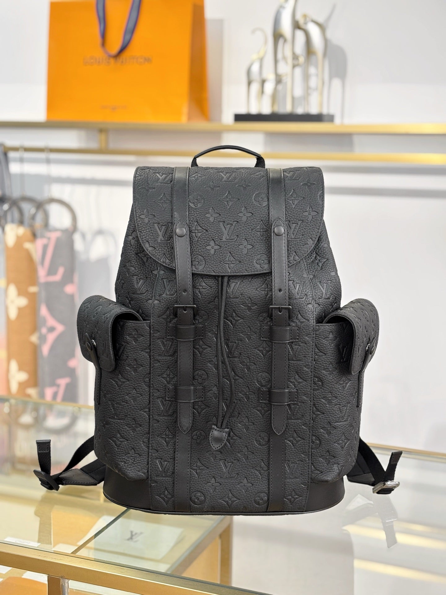 路L家-M55699 CHRISTOPHER 中型雙肩包-黑皮