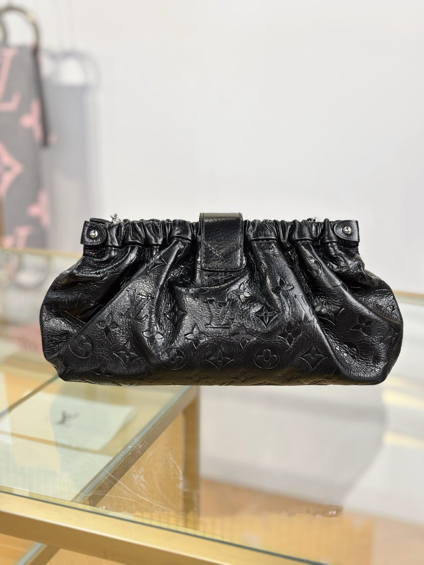 路L家-M27822 POCHETTE SLING 小手袋-黑色