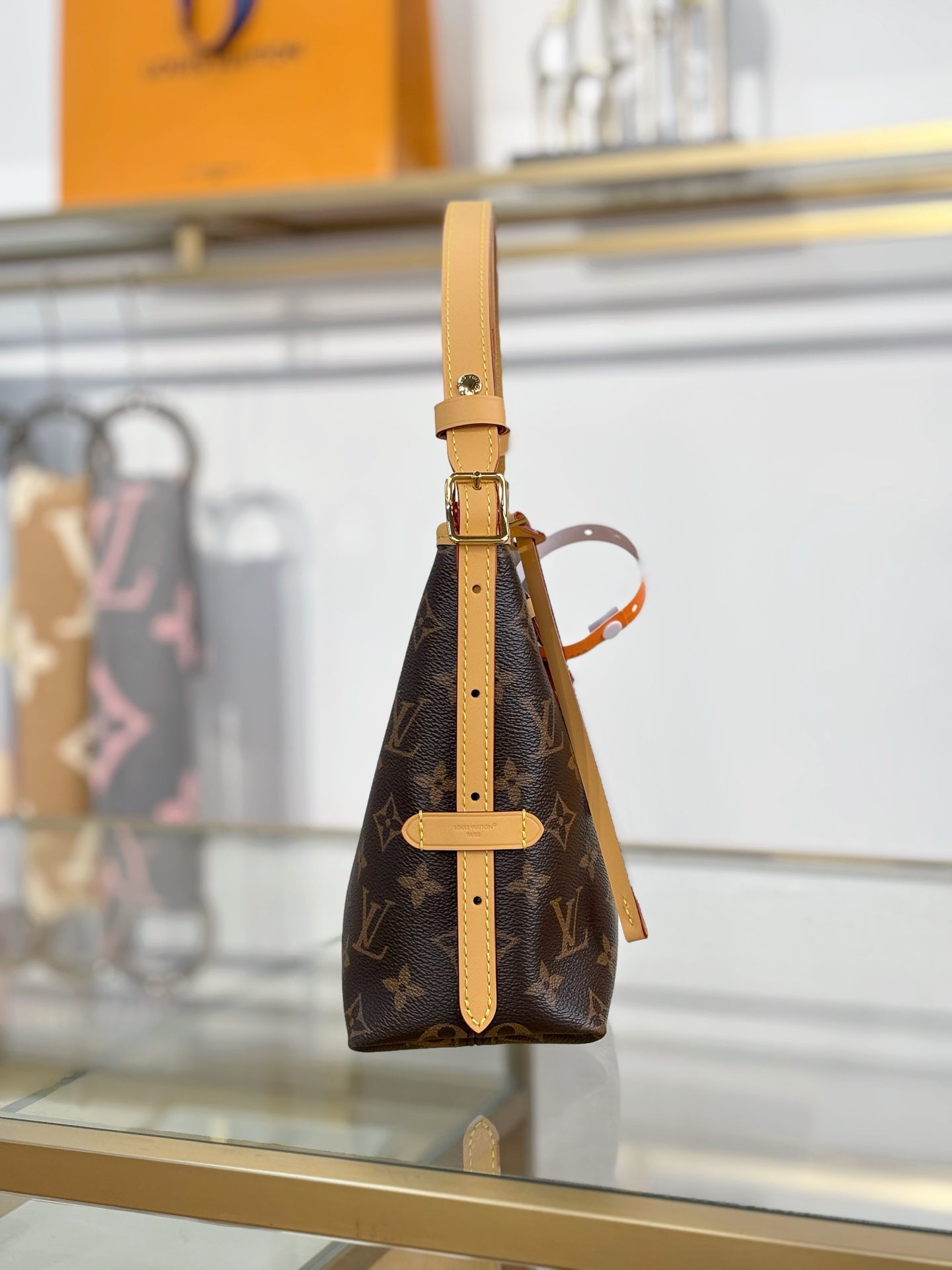 路L家-M28101 CARRYALL EAST WEST 手袋 老花