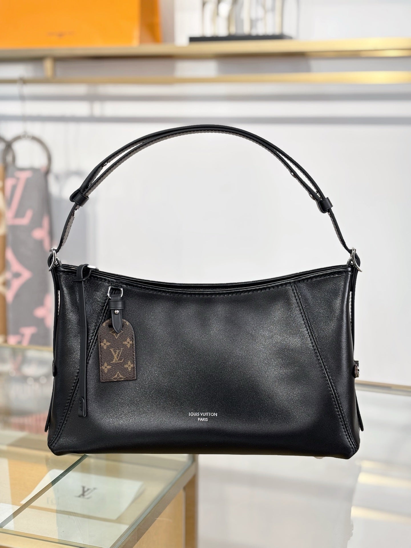 路L家-M28160CARRYALL EAST WEST 手袋 黑色