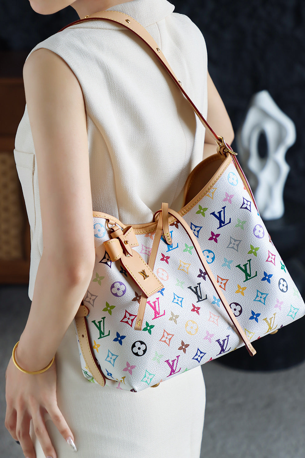 路L家-M13661 Carryall-白三彩