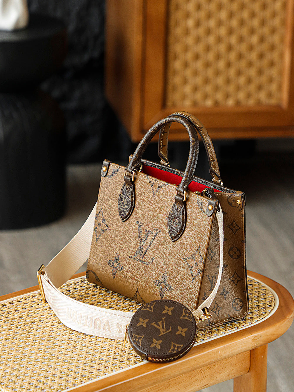 路L家-M46373 ONTHEGO 小號手袋-雙面老花