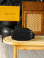 路L家-M26216 COUSSIN BUCKET手袋 小羊皮 黑色