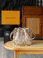 路L家-M26530 COUSSIN BUCKET手袋 小羊皮 杏色