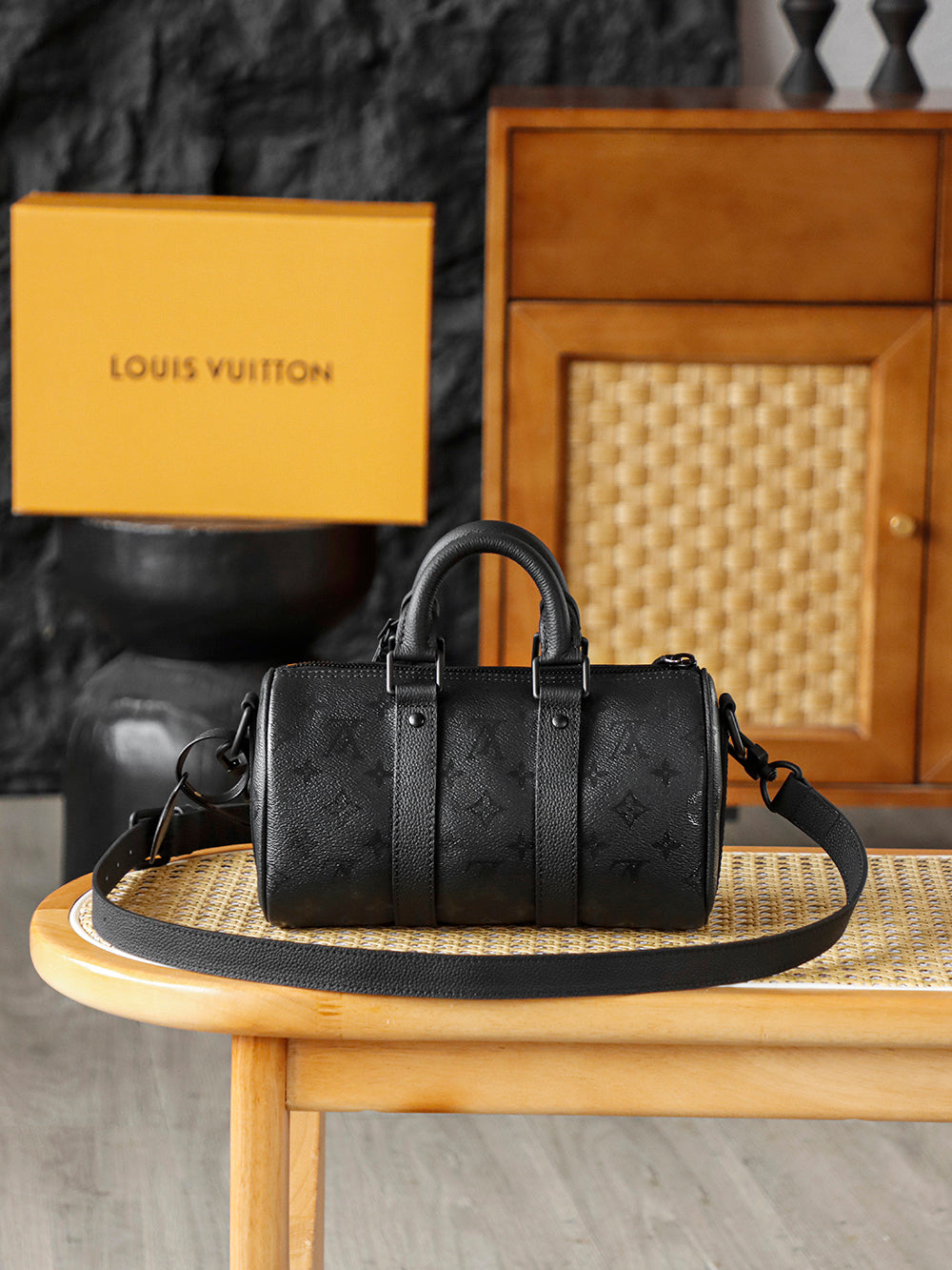 路L家-M28369 Keepall 25 午夜黑 男款包包