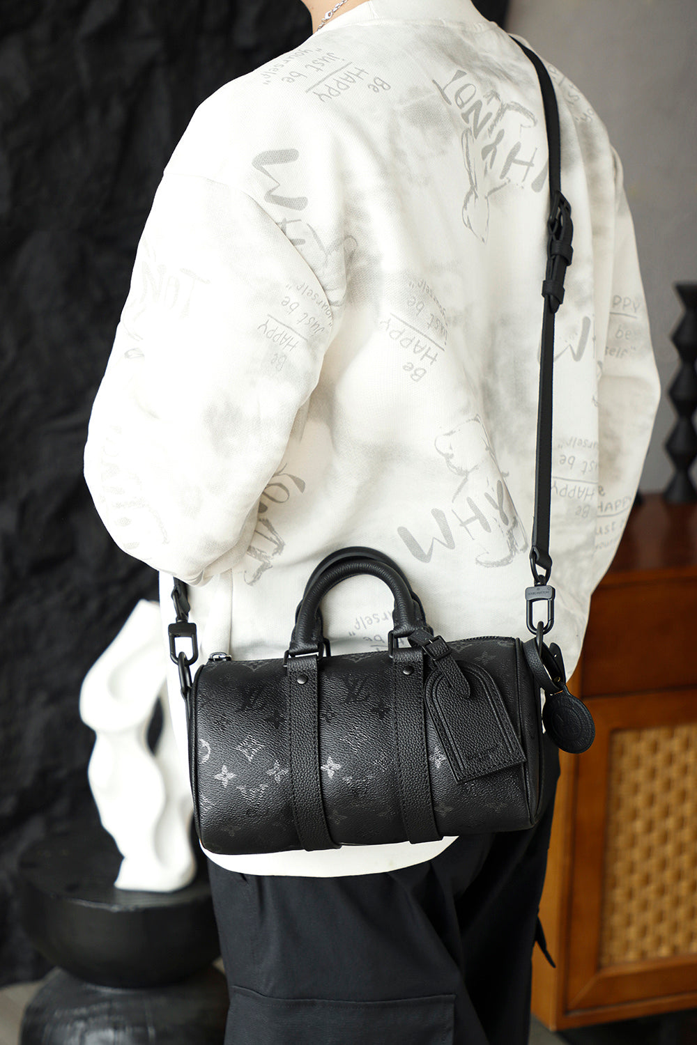 路L家-M28369 Keepall 25 午夜黑 男款包包