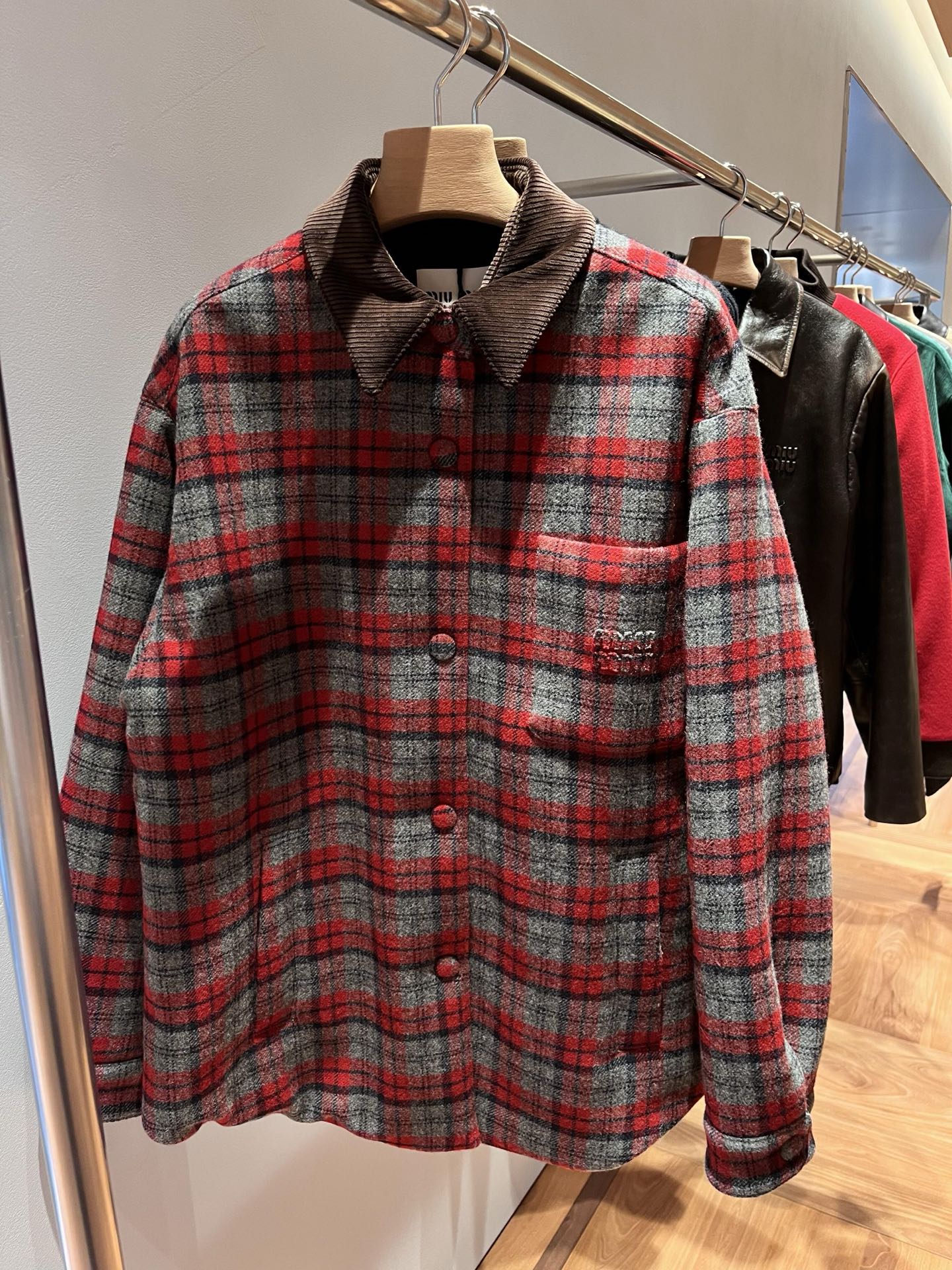 穆M家-紅灰格紋羽絨棉服外套