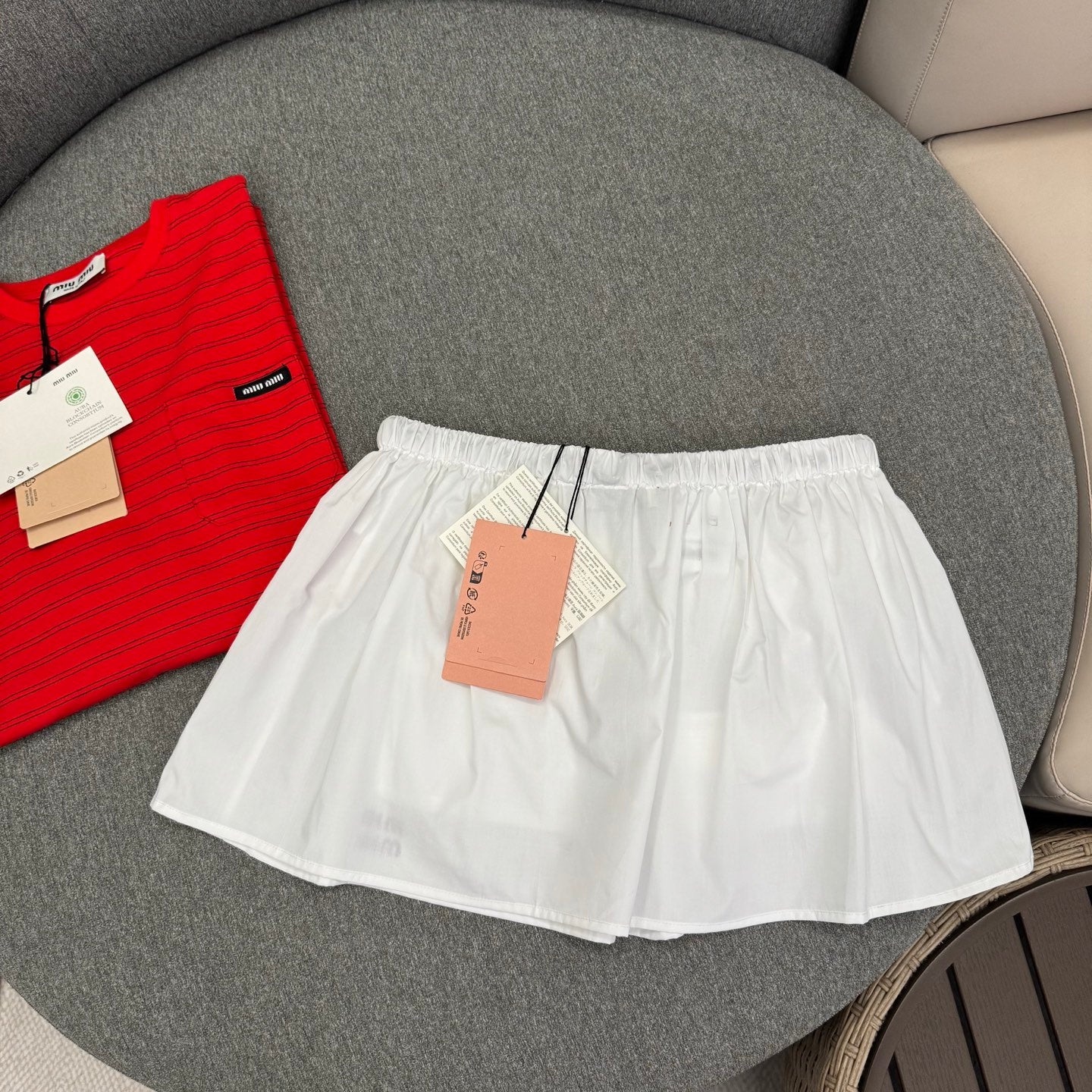 穆M家-春夏新品白色棉府綢工裝小短裙