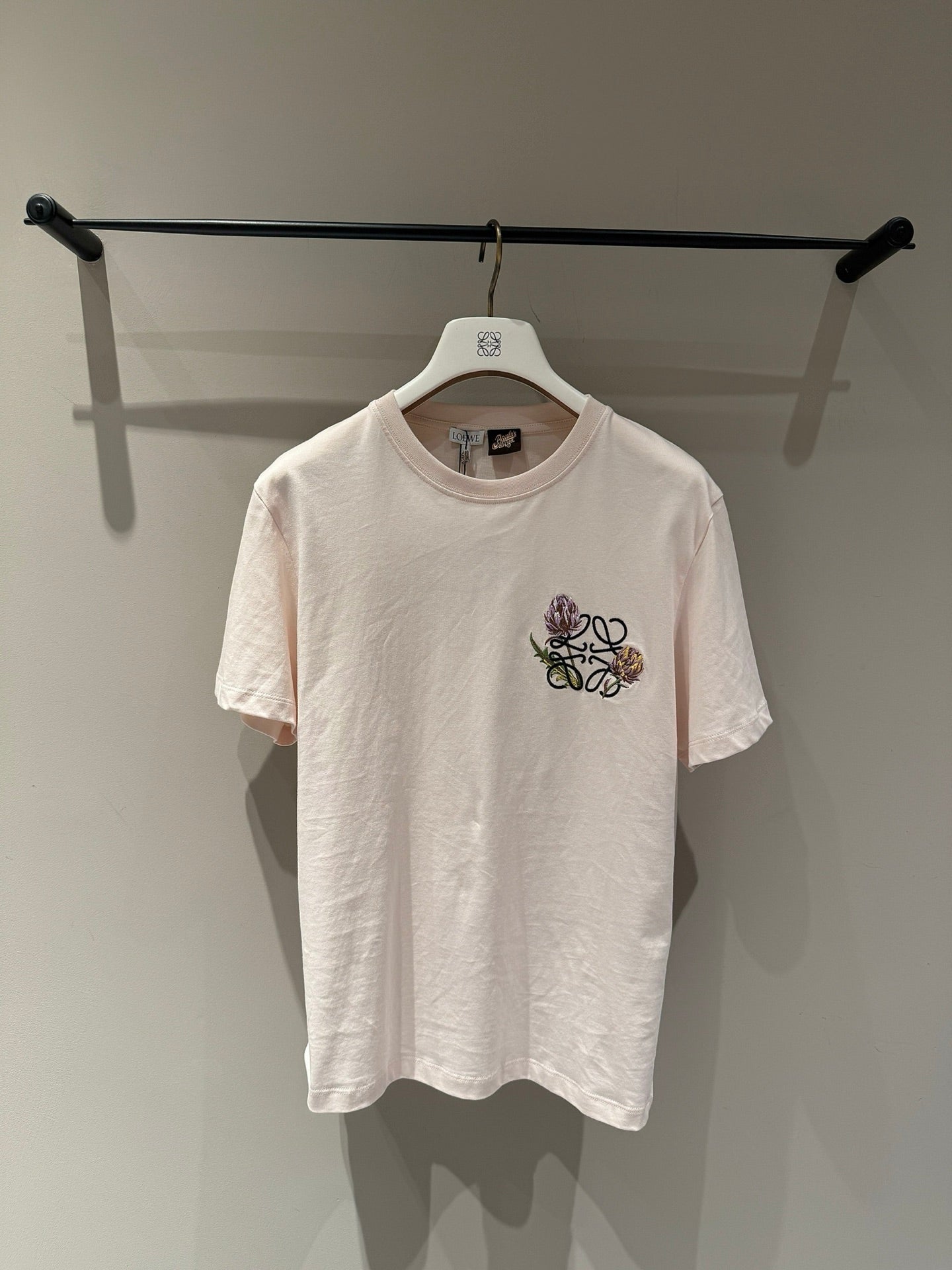 羅L家-26夏日限定淡粉色刺繡T
