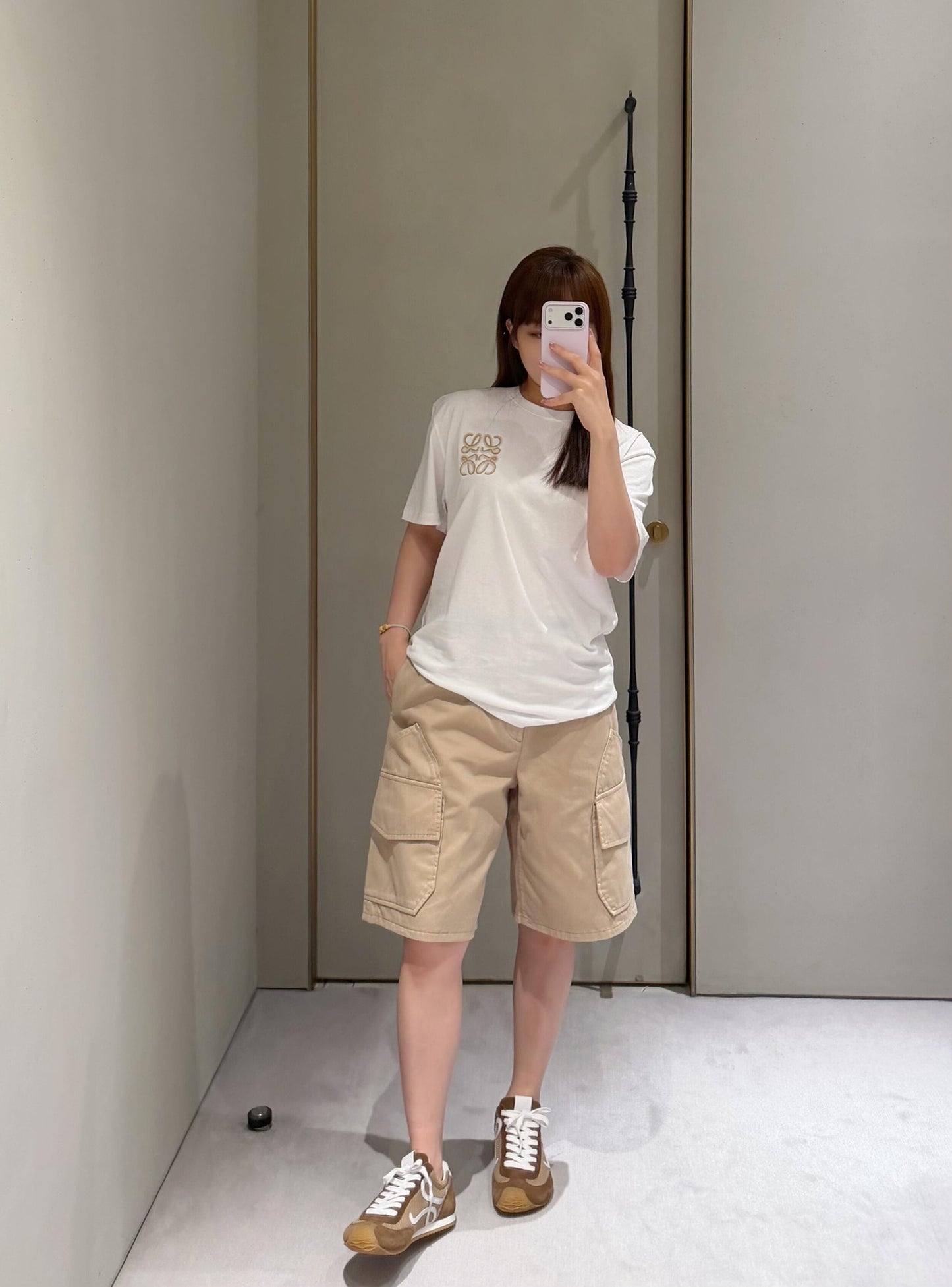 羅L家-26夏日漸變肌理刺繡寬鬆短T 白色