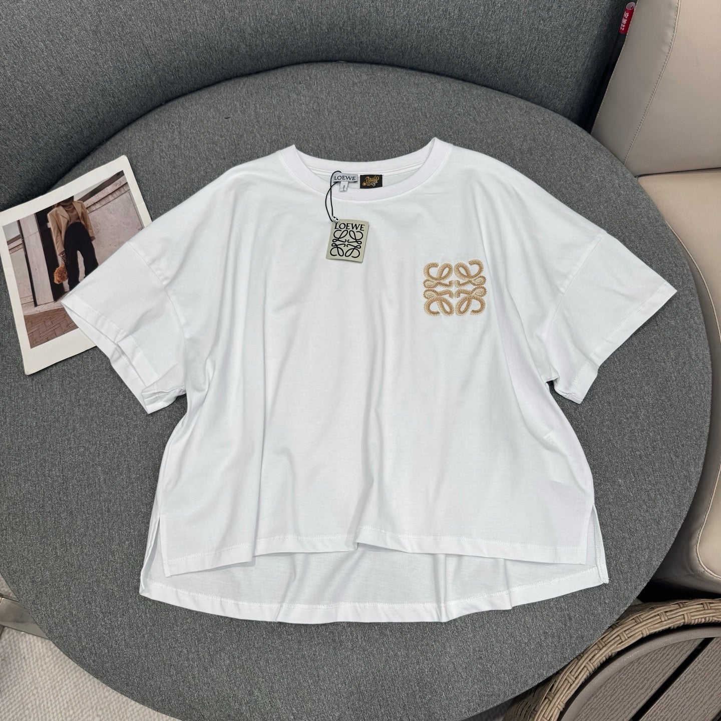 羅L家-26夏日漸變肌理刺繡寬鬆短T 白色