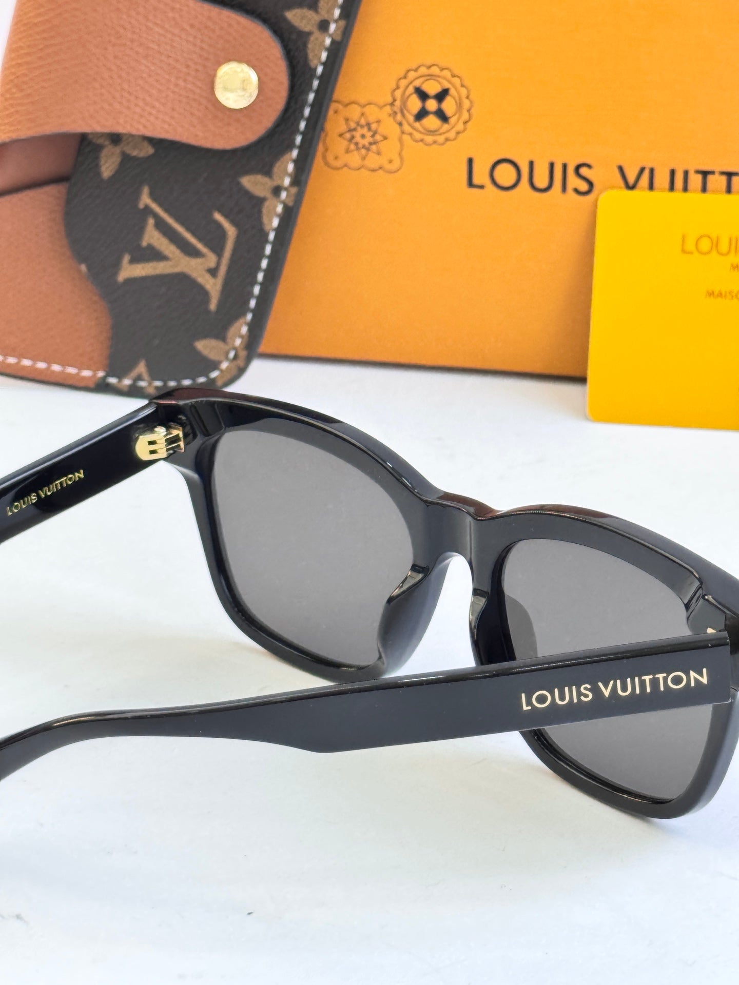 路L家-墨鏡 Z2464U