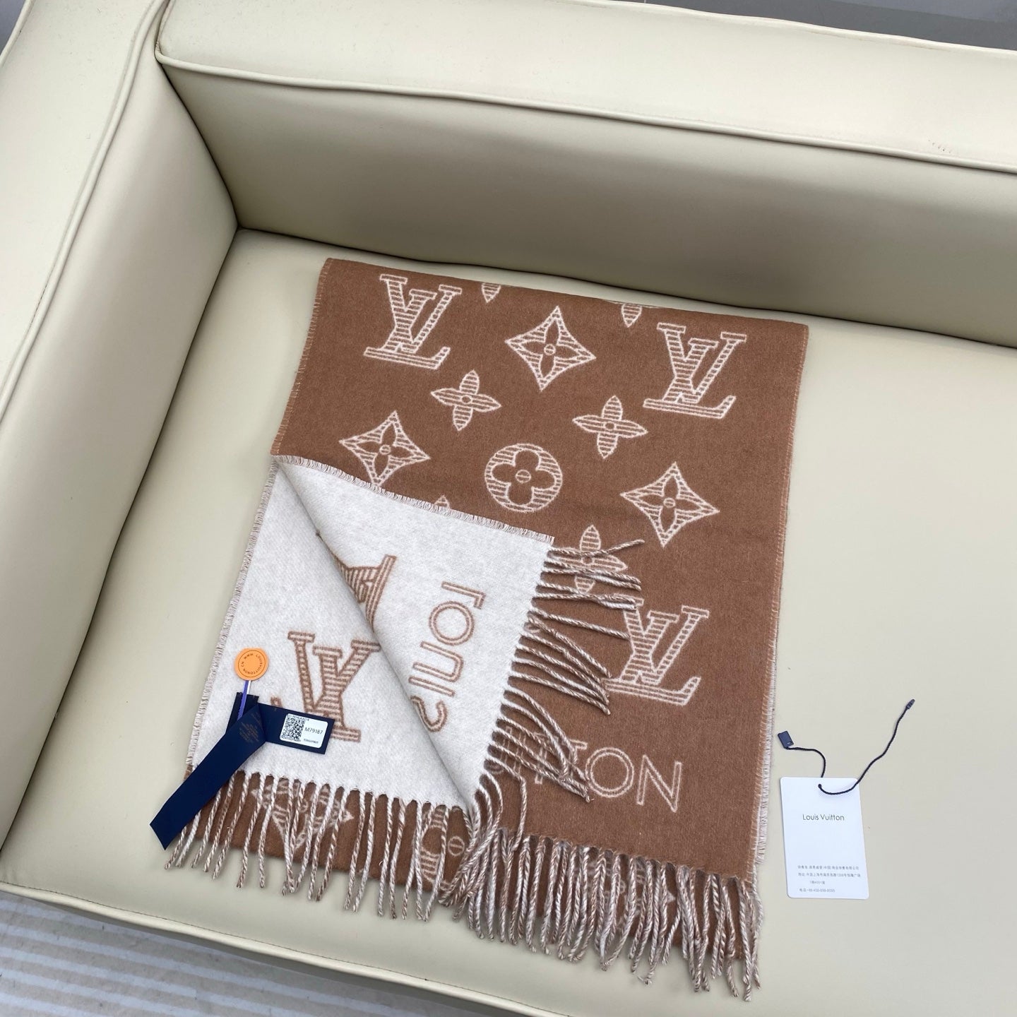 路L家-Monogram Shadow圍巾 40x200  毛絨混紡提花