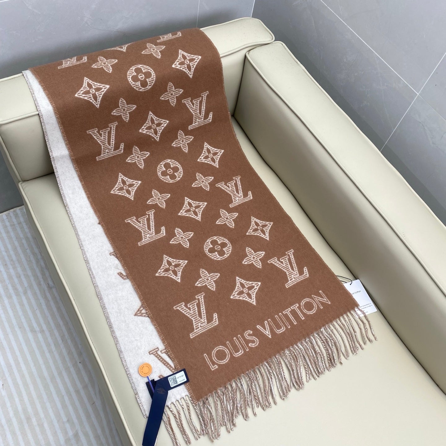 路L家-Monogram Shadow圍巾 40x200  毛絨混紡提花