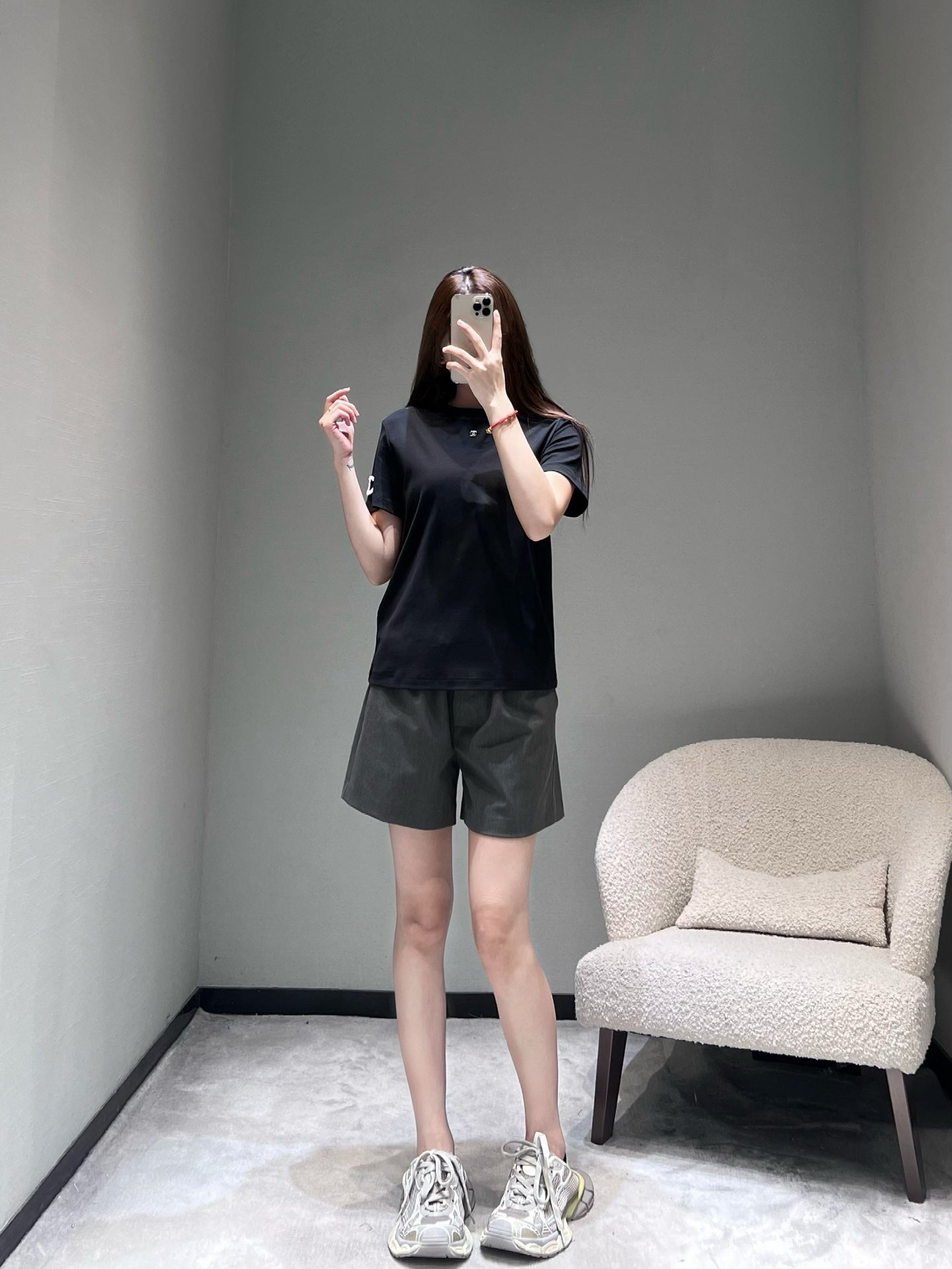 小香家-26早春新品字母短袖T 黑色