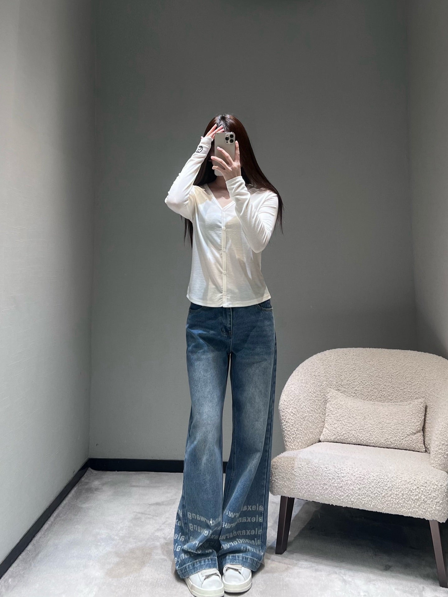 小香家-刺繡假兩件長袖T 白色