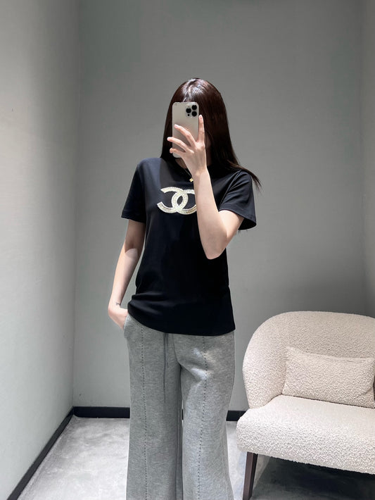 小香家-26雙C燙鑽T 黑色