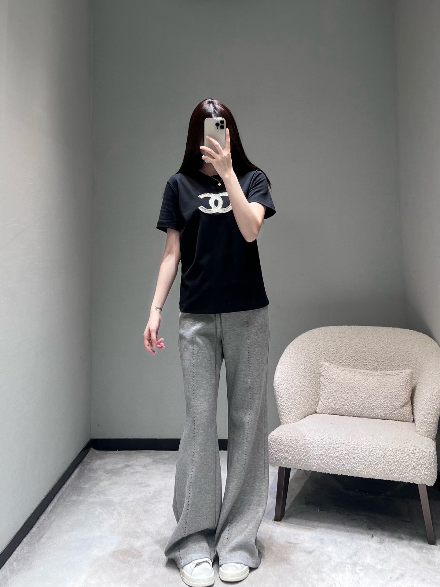 小香家-26雙C燙鑽T 黑色