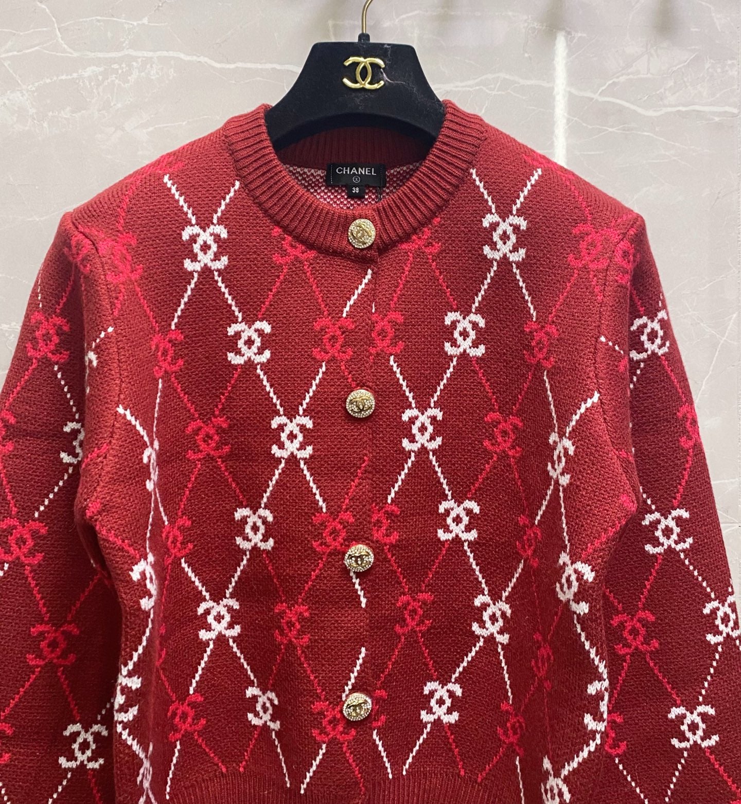 小香家-開襟布料透氣logo毛衣 紅色