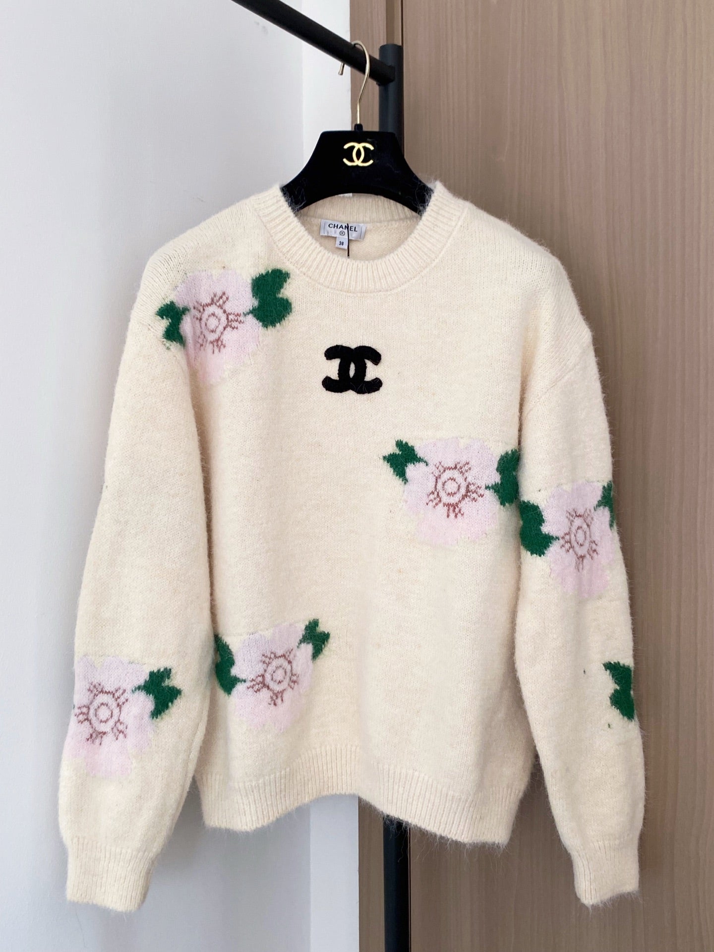 小香家-太陽刺繡毛衣