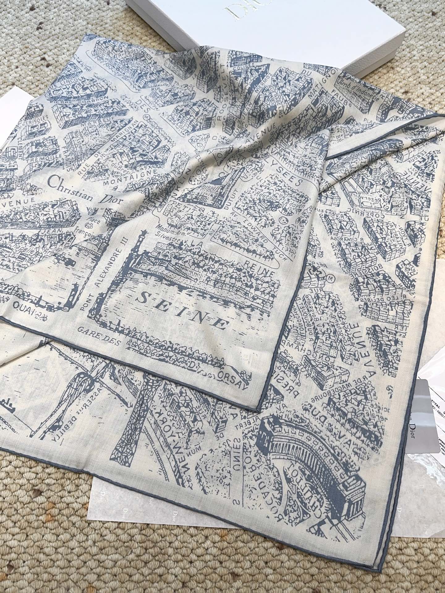 迪D家-雙面絲絨方巾 140×140 PlandeParis印花