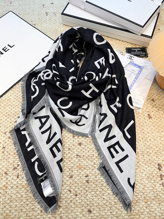 小香家-正反雙面雙色 140x140cm 58%桑蠶絲24%山羊絨18%綿羊毛