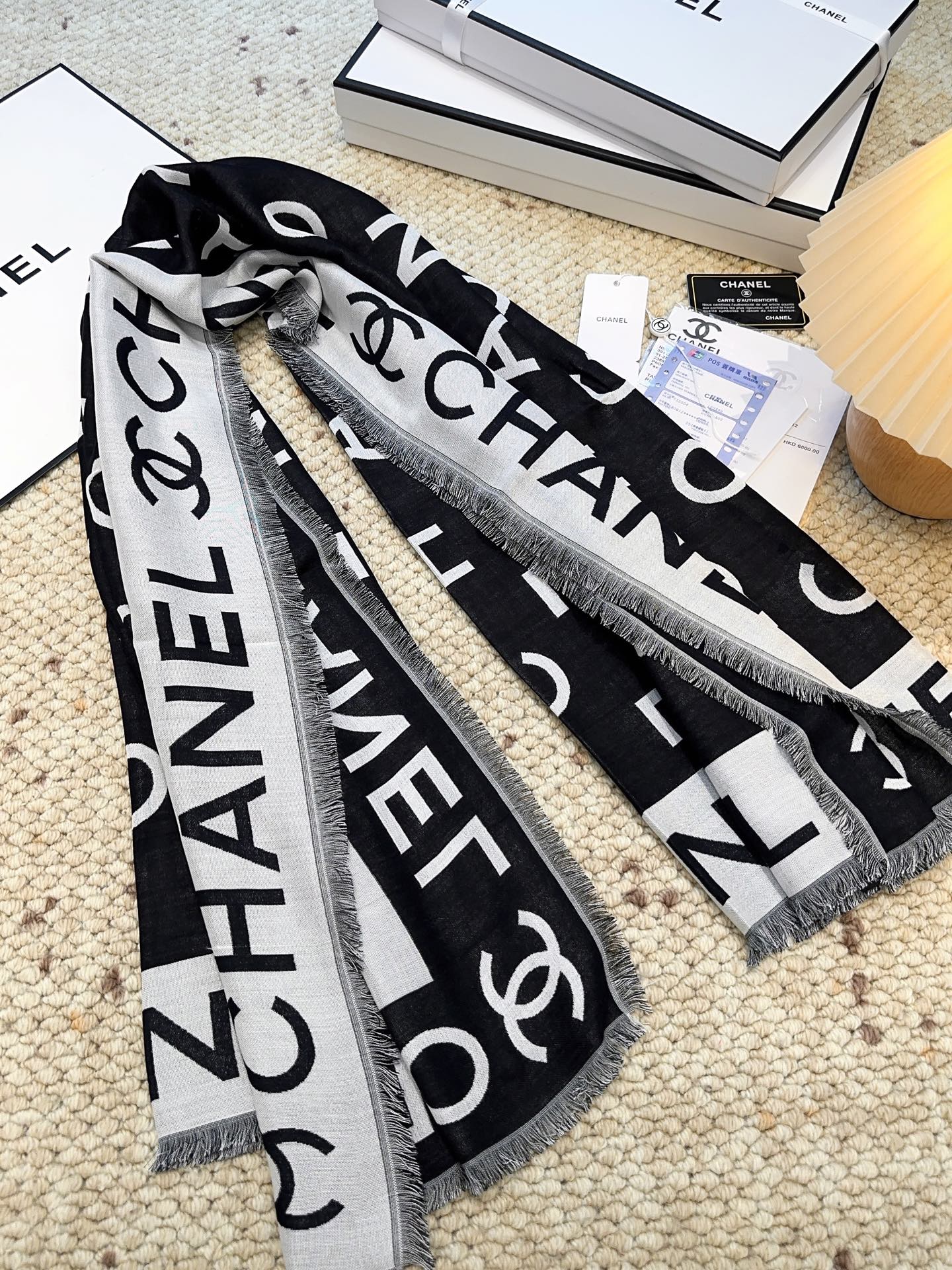 小香家-正反雙面雙色 140x140cm 58%桑蠶絲24%山羊絨18%綿羊毛