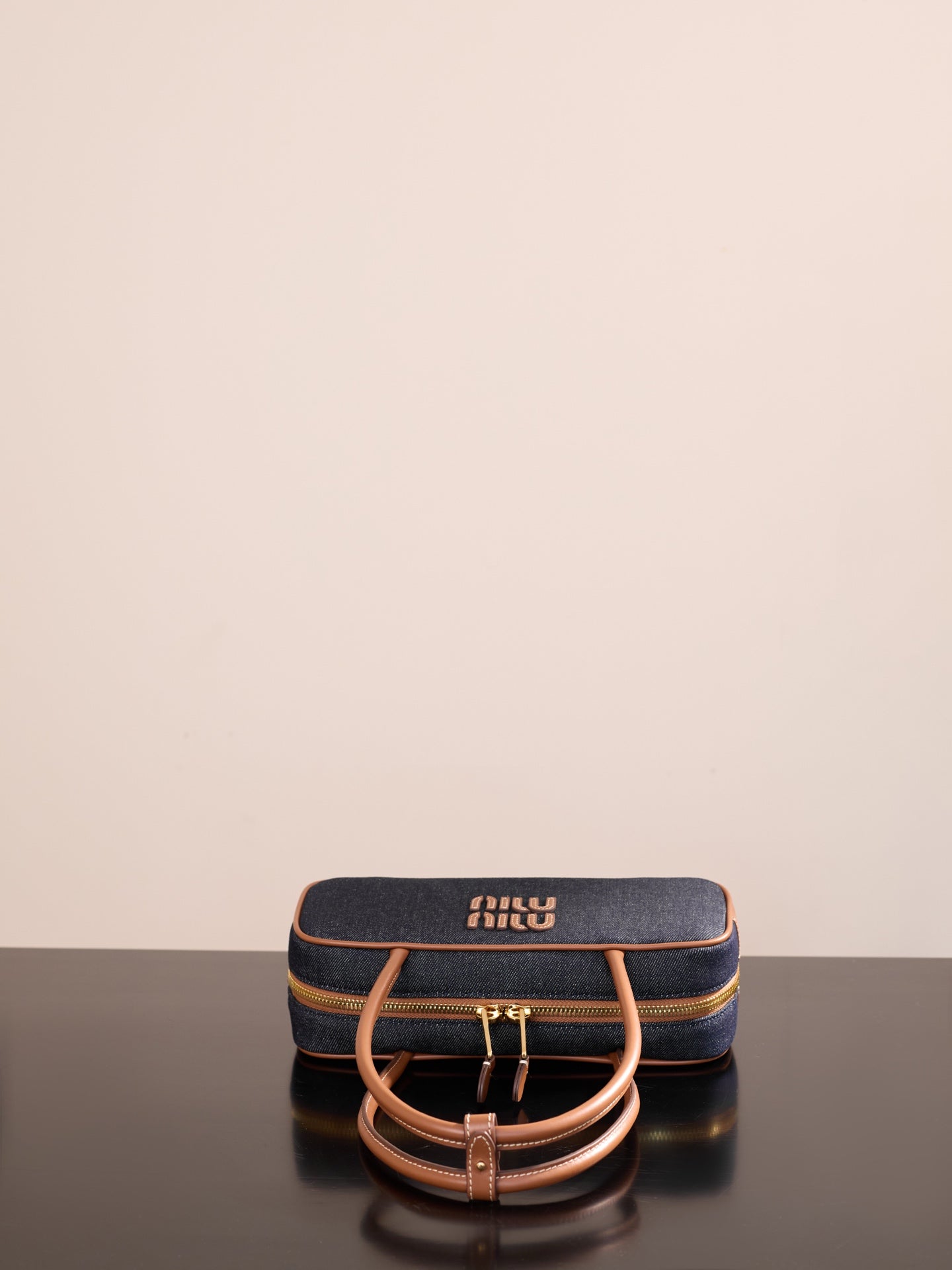 穆M家-5BB173M1000 𝗕𝗘𝗔𝗨 公文包 中號 牛仔單寧