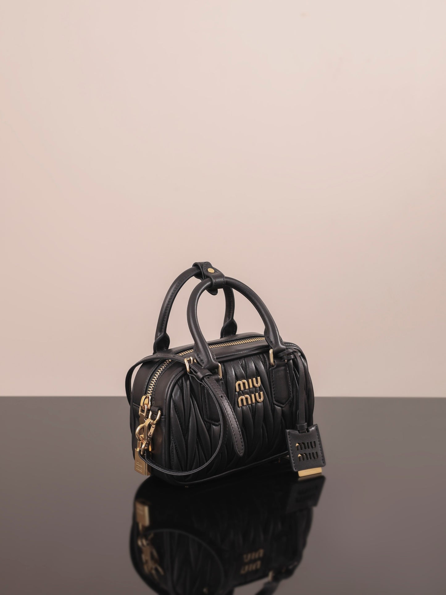 穆M家-5BB142M1200 𝗔𝗥𝗖𝗔𝗗𝗜𝗘 𝐌𝐚𝐭𝐞𝐥𝐚  黑色